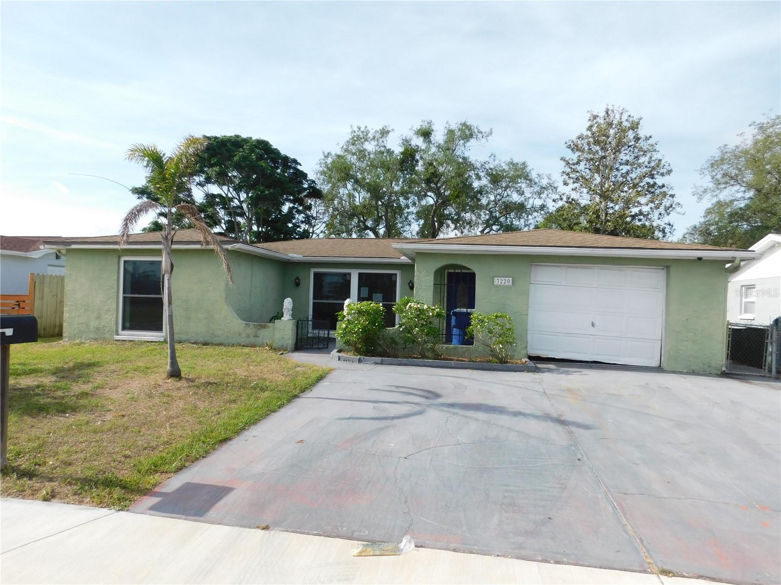 3220 Coldwell Dr