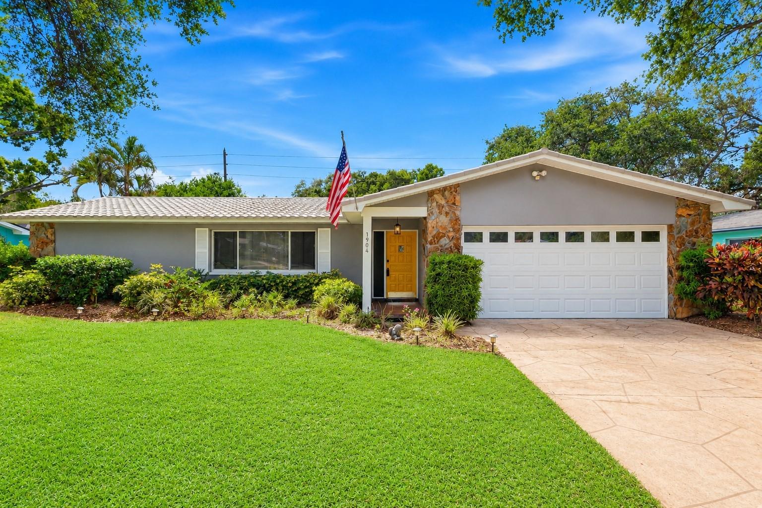 1904 Granada CT