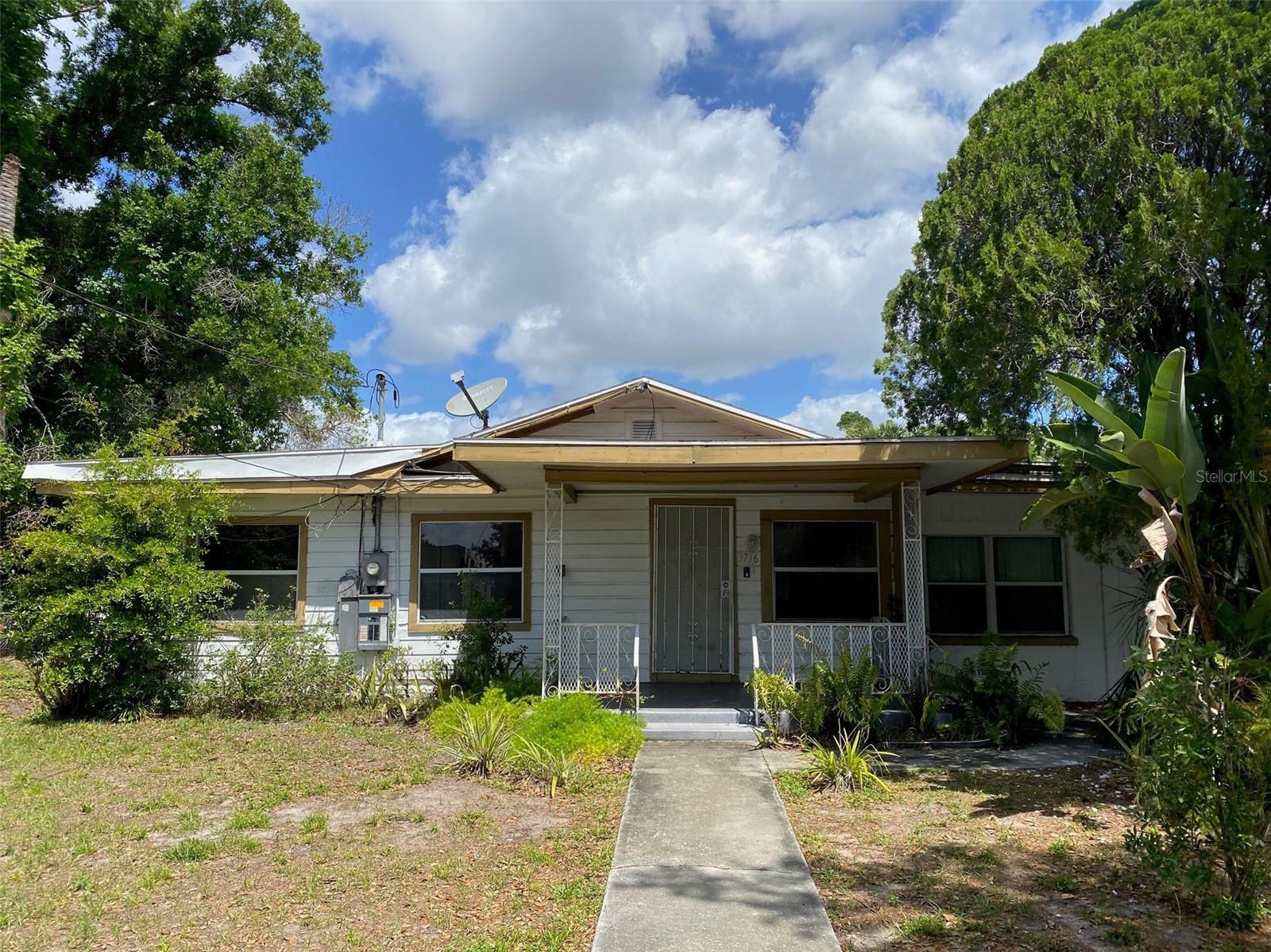 3716 E Clifton St photo 1