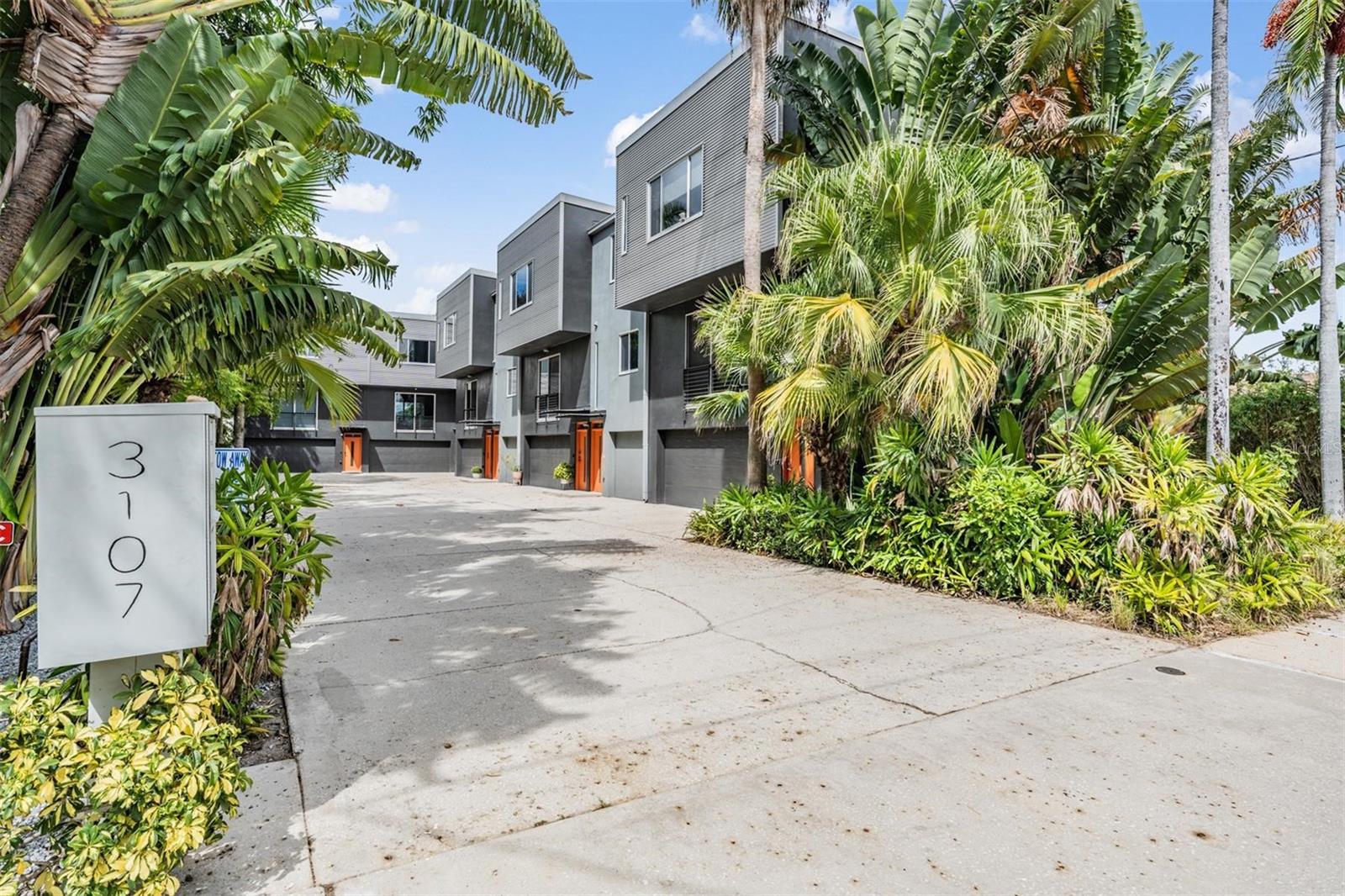 3107 W DE Leon St #6