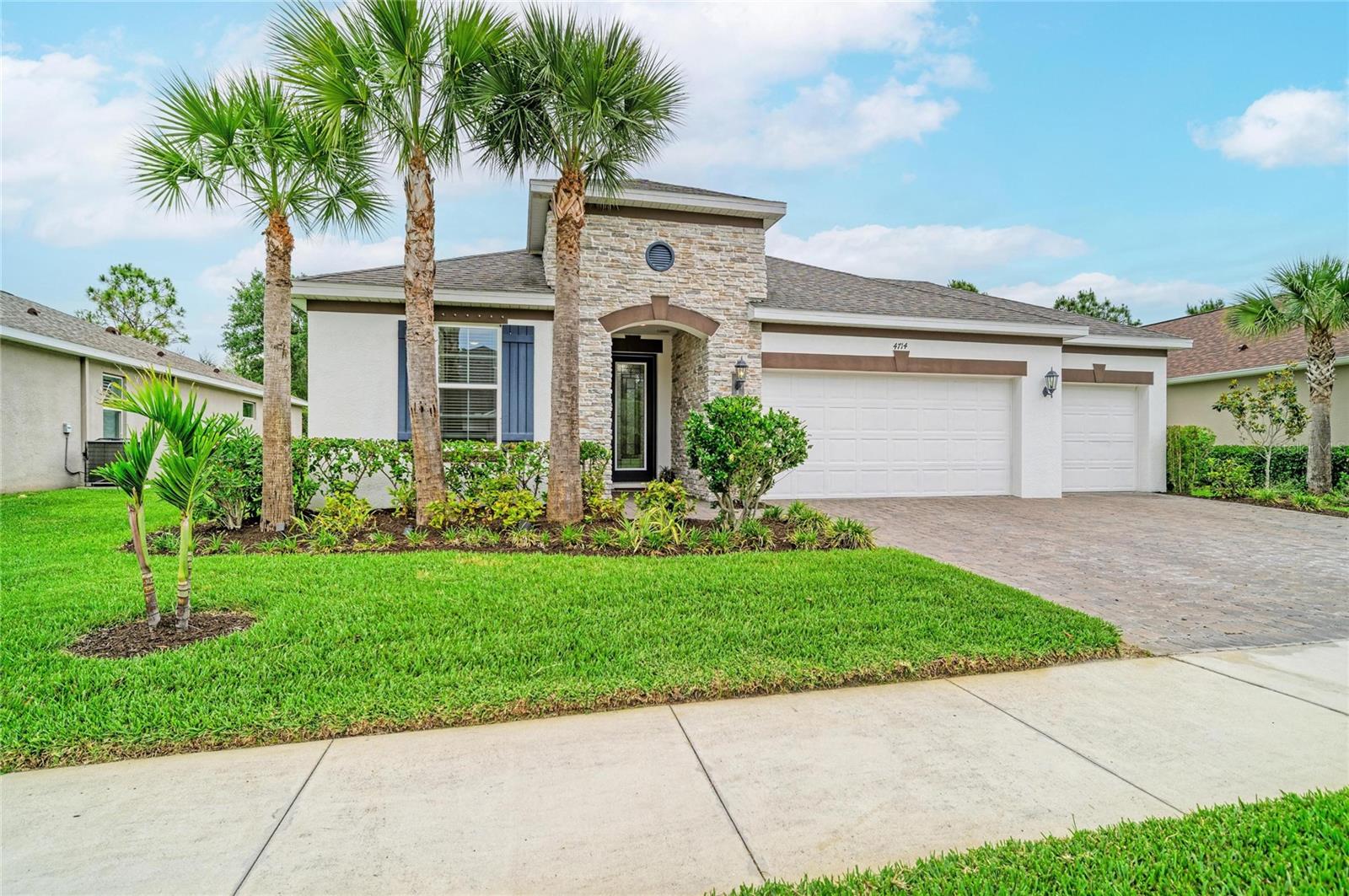 4714 Roycroft Ter photo 1