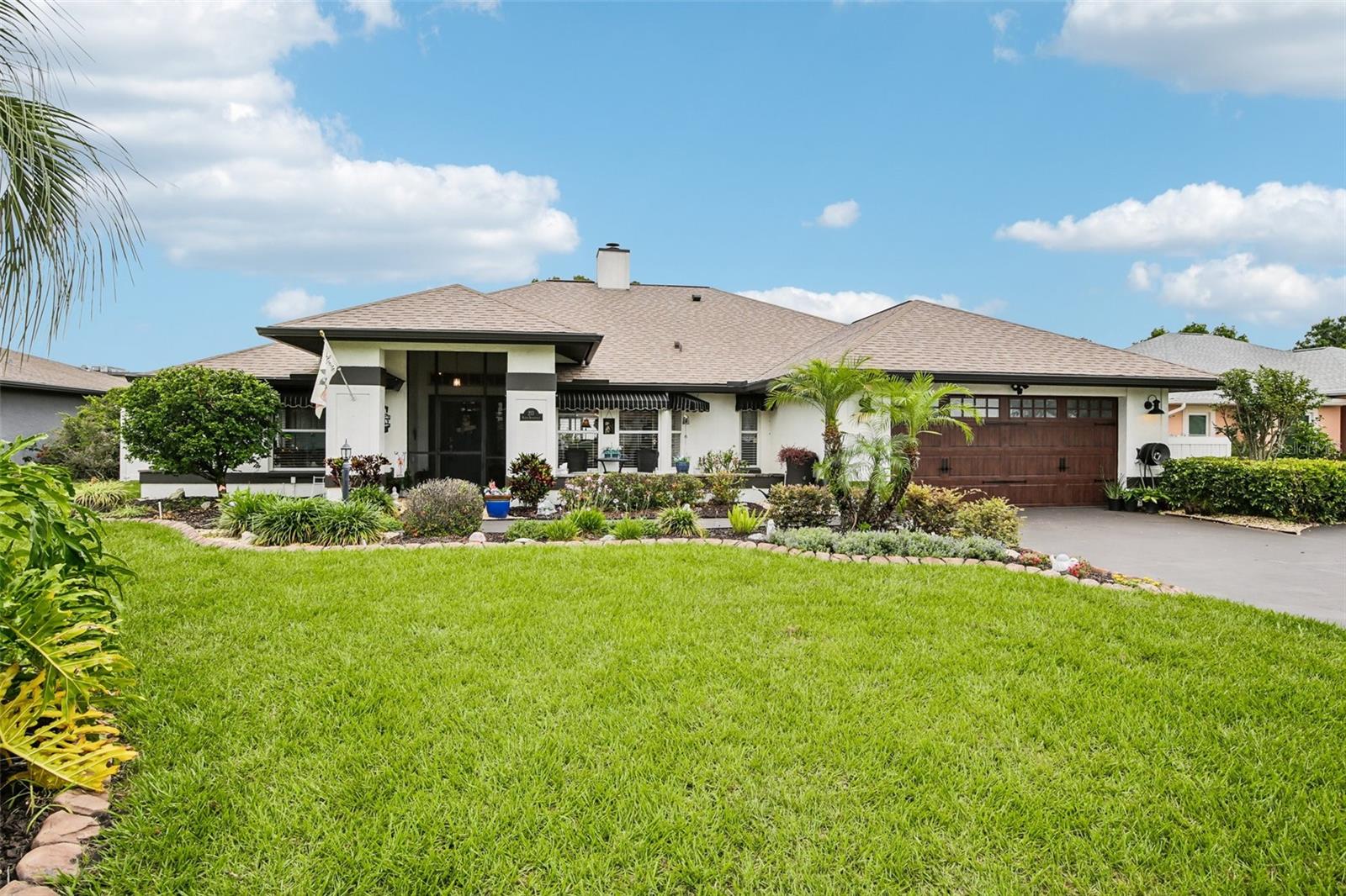 213 N Brockfield Dr photo 1
