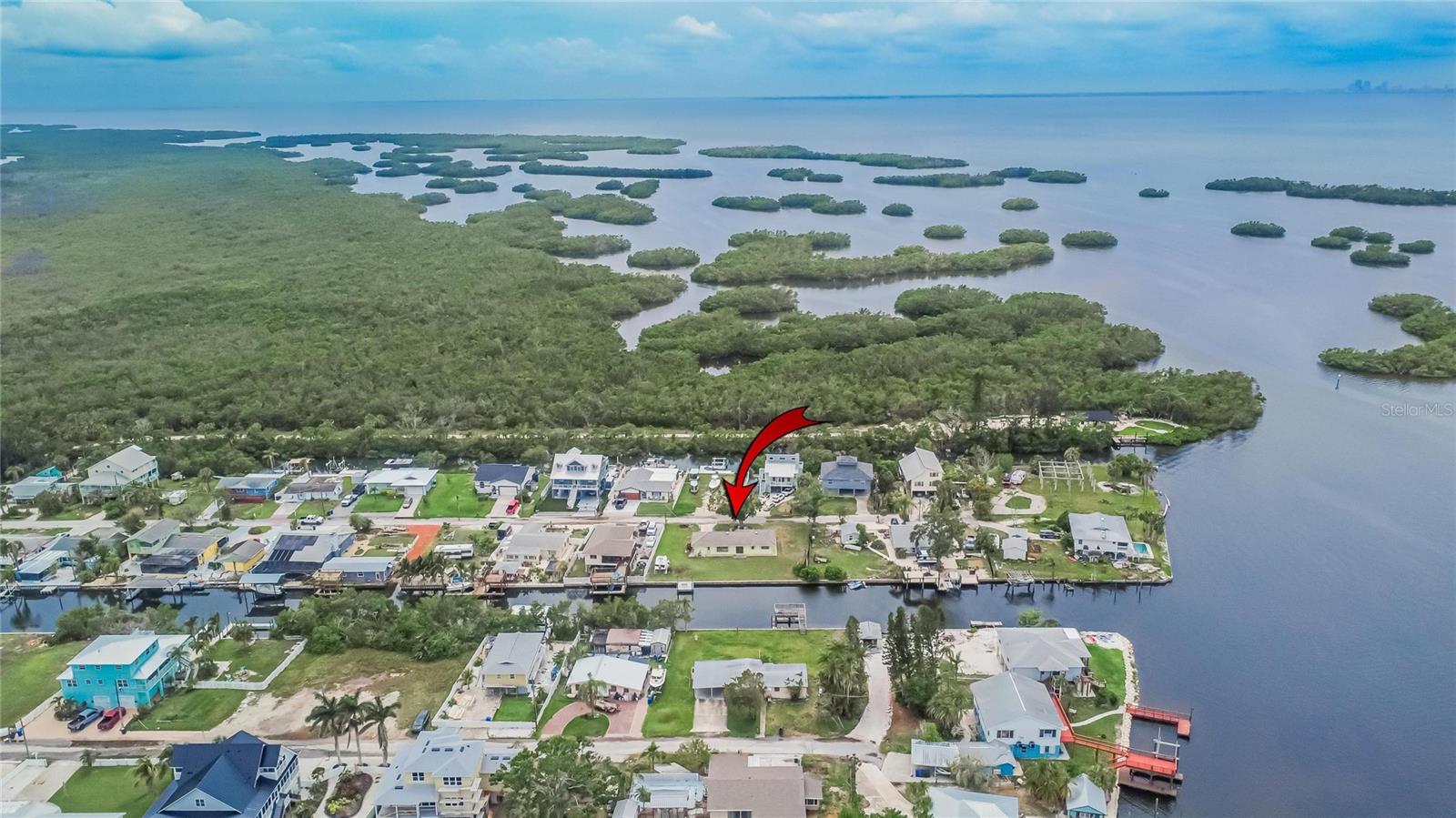 814 Seabreeze Dr photo 1