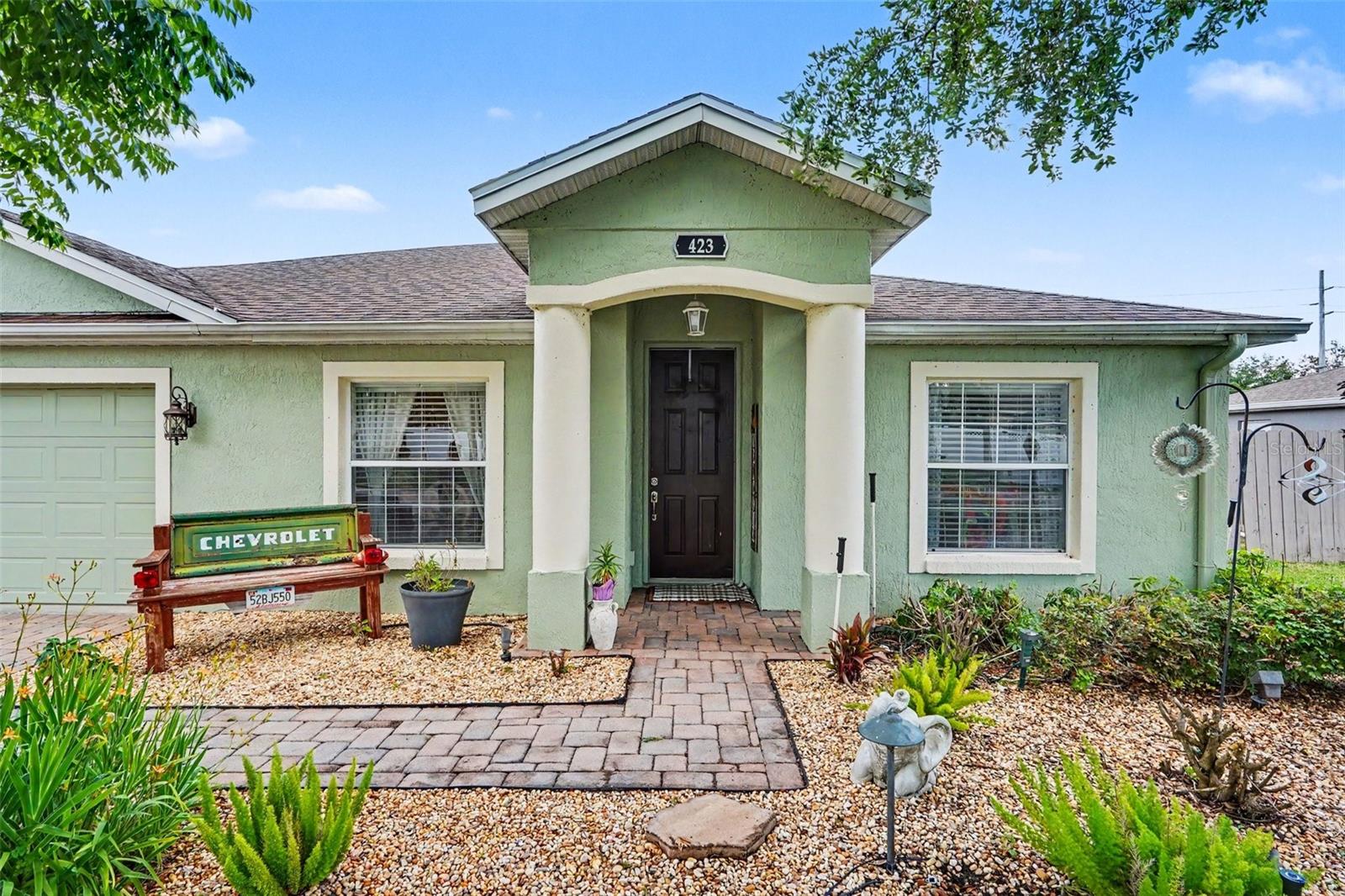 423 Majestic Gardens Blvd photo 1
