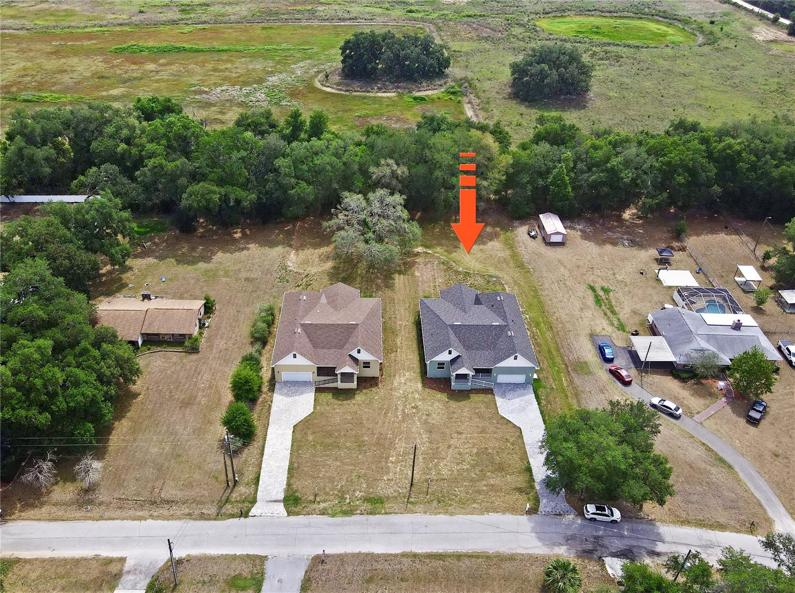 12484 Green Oak Ln