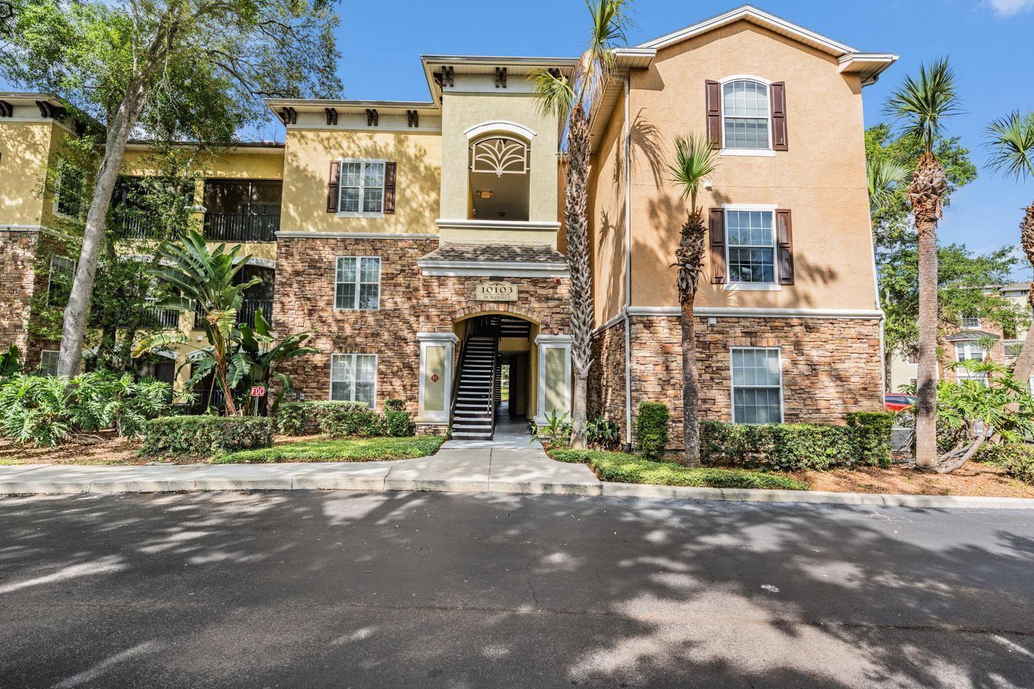 10103 Courtney Oaks Cir #103 photo 1