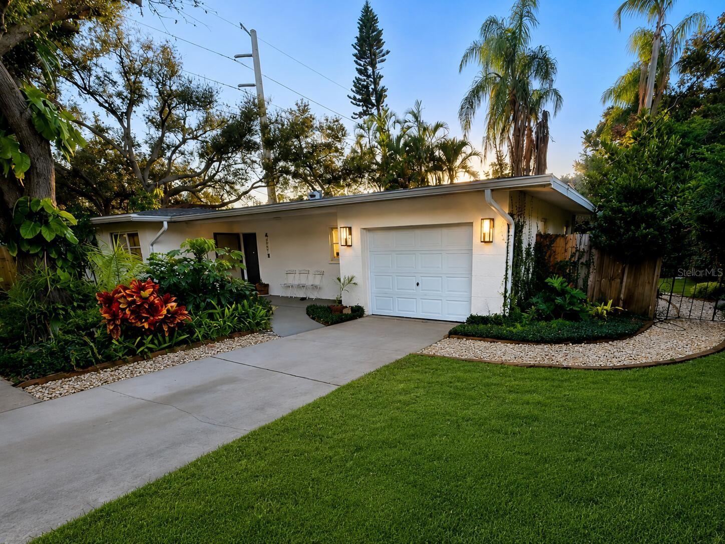 4718 Crystal Ave