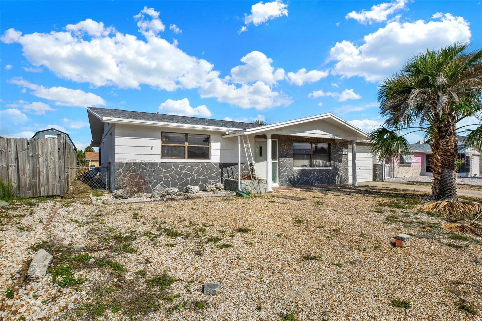 13605 Garris Dr