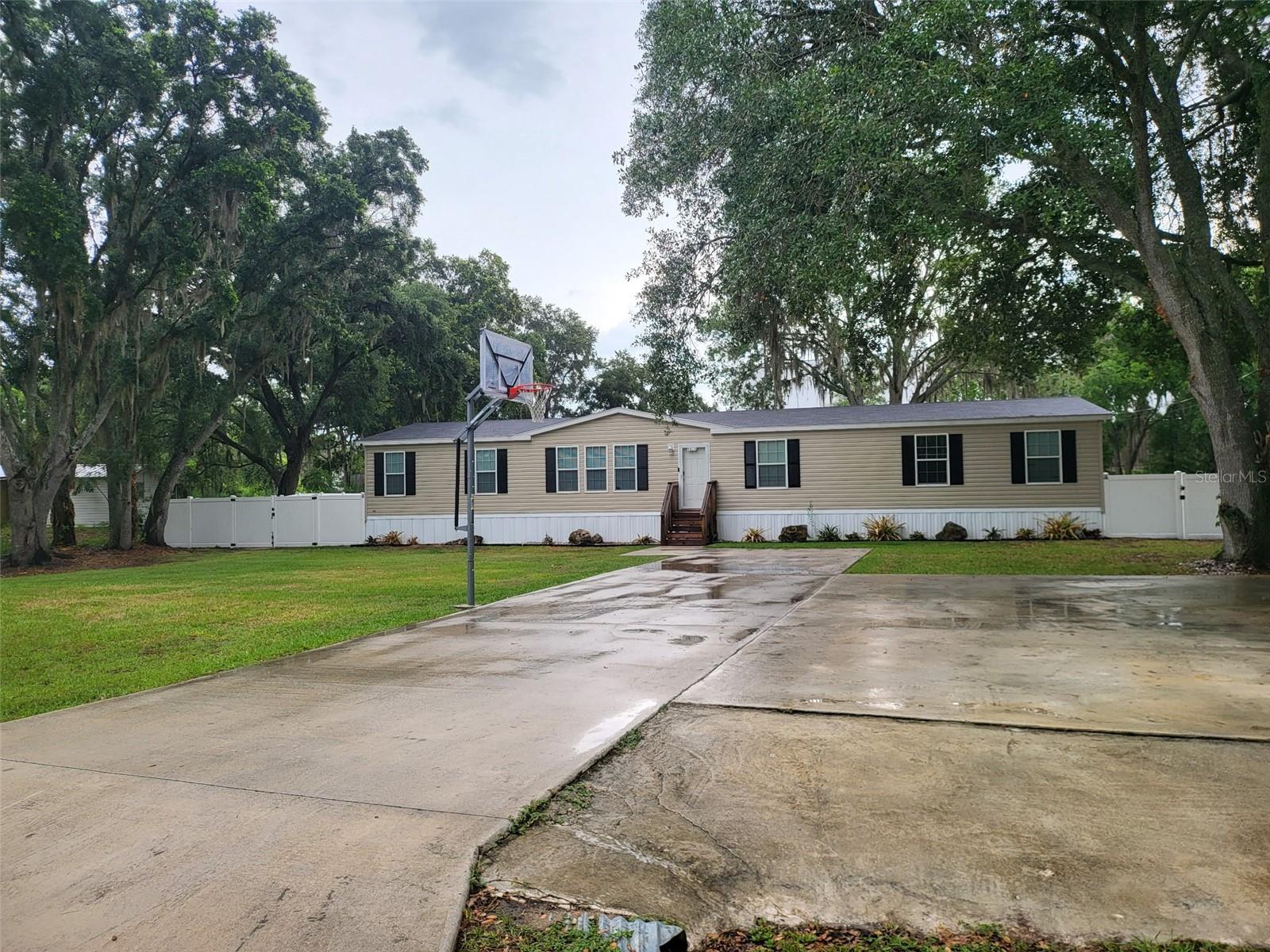 8915 Hammock Loop, Polk City, FL 33868 photo 1