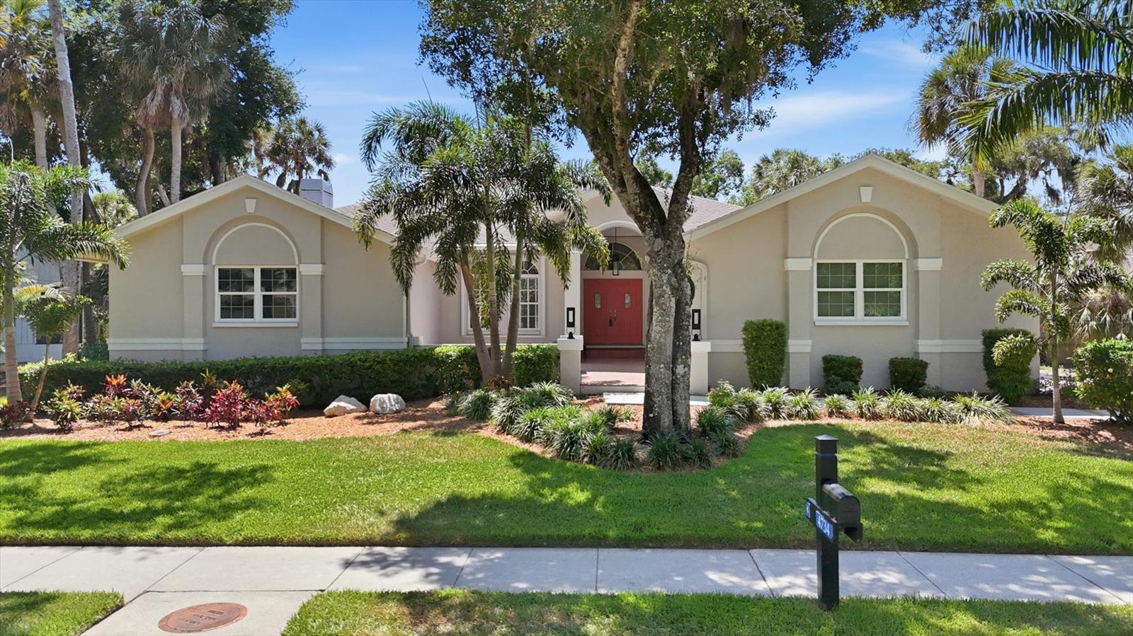 4734 E Trails Dr photo 1