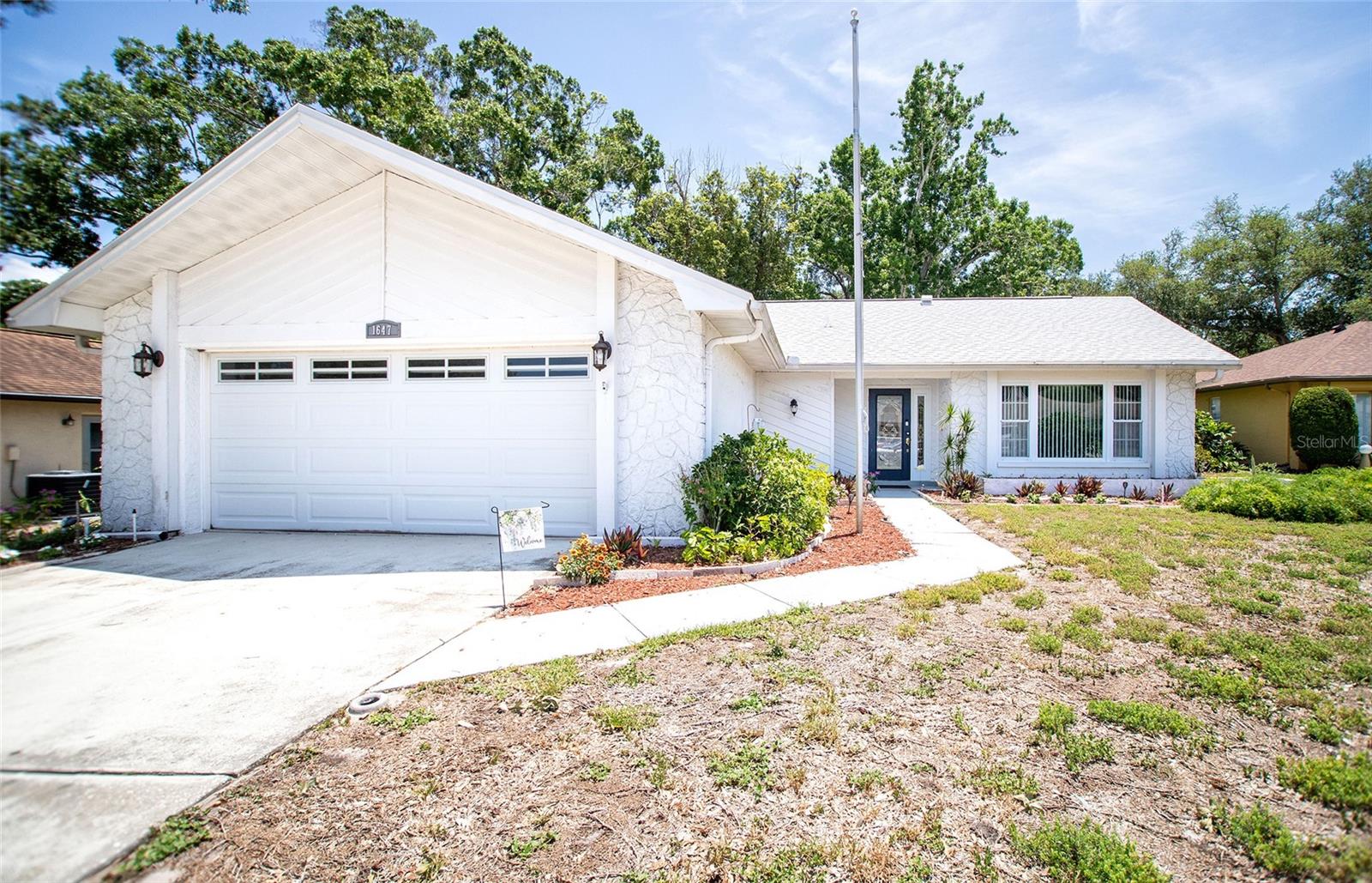 1647 Bentley CT
