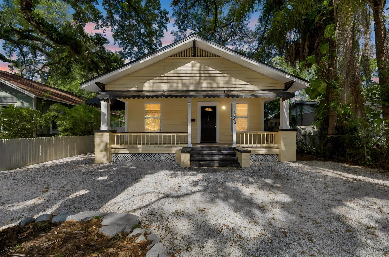 2908 Woodrow Ave