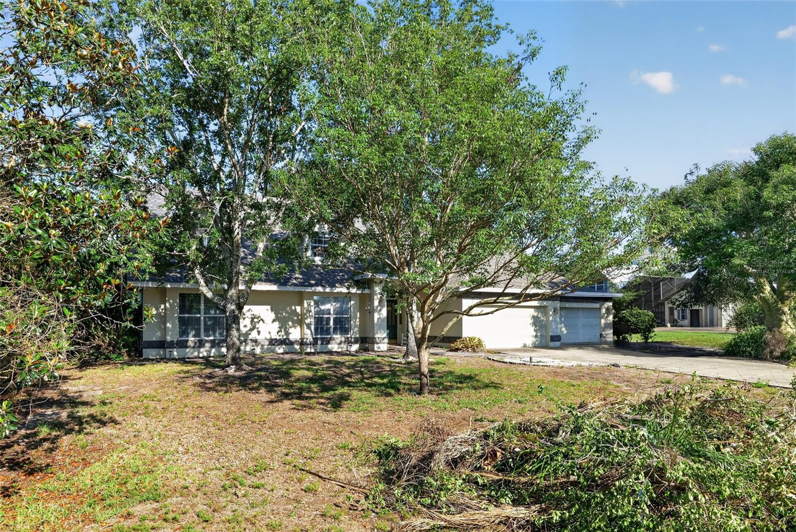 421 Willow Oak CT photo 1