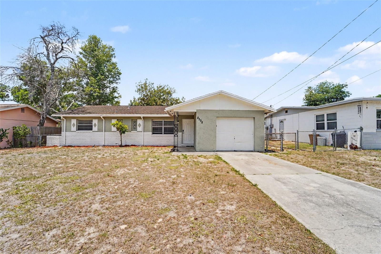 8308 Oleander Ln photo 1
