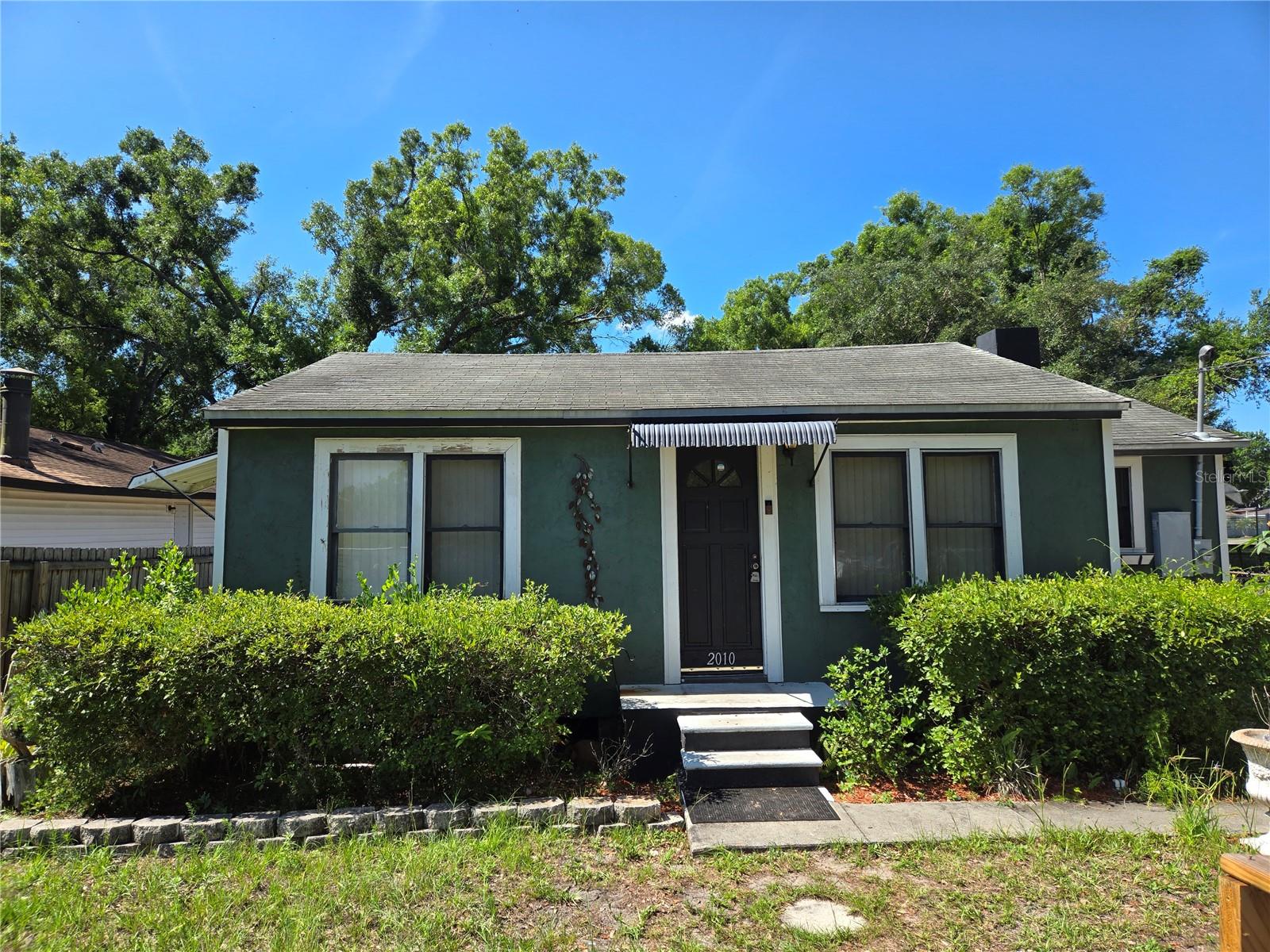 2010 W Jean St photo 1