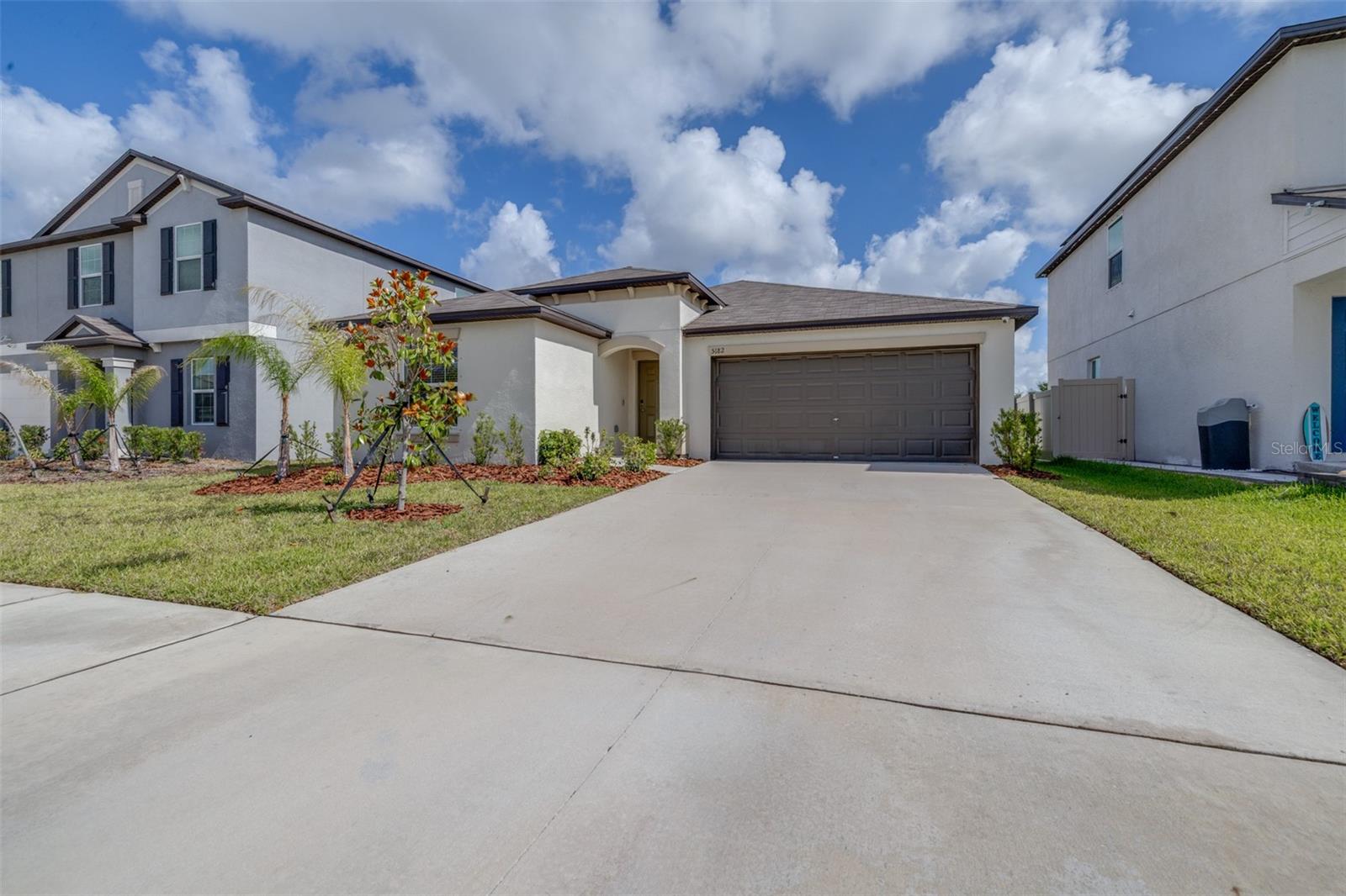 5182 Fiddle Fig Ave photo 1