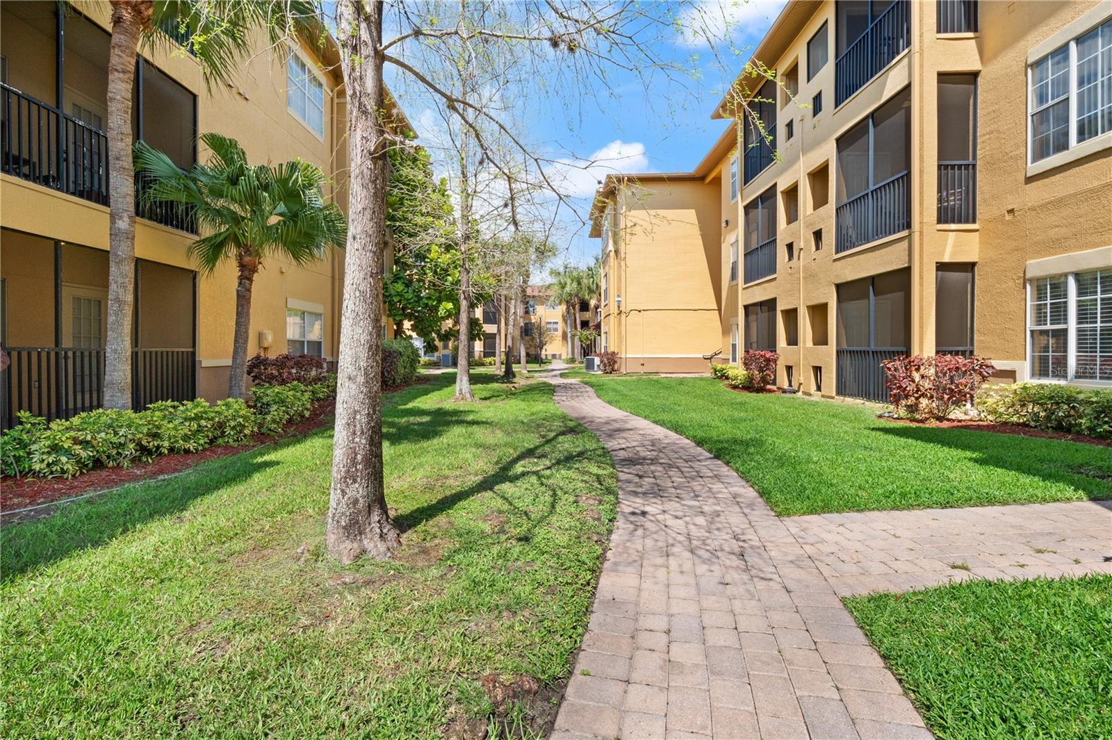 4307 Bayside Village Dr #103