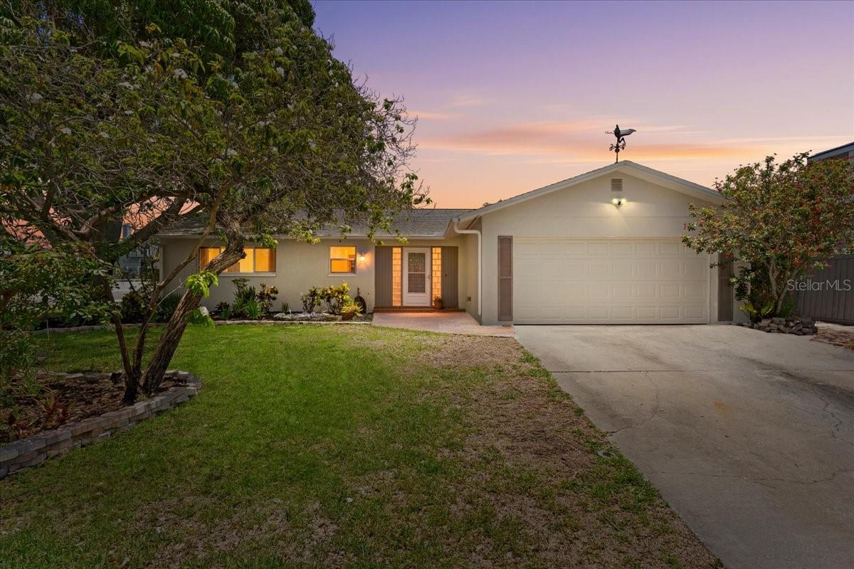 344 Crosswinds Dr photo 1