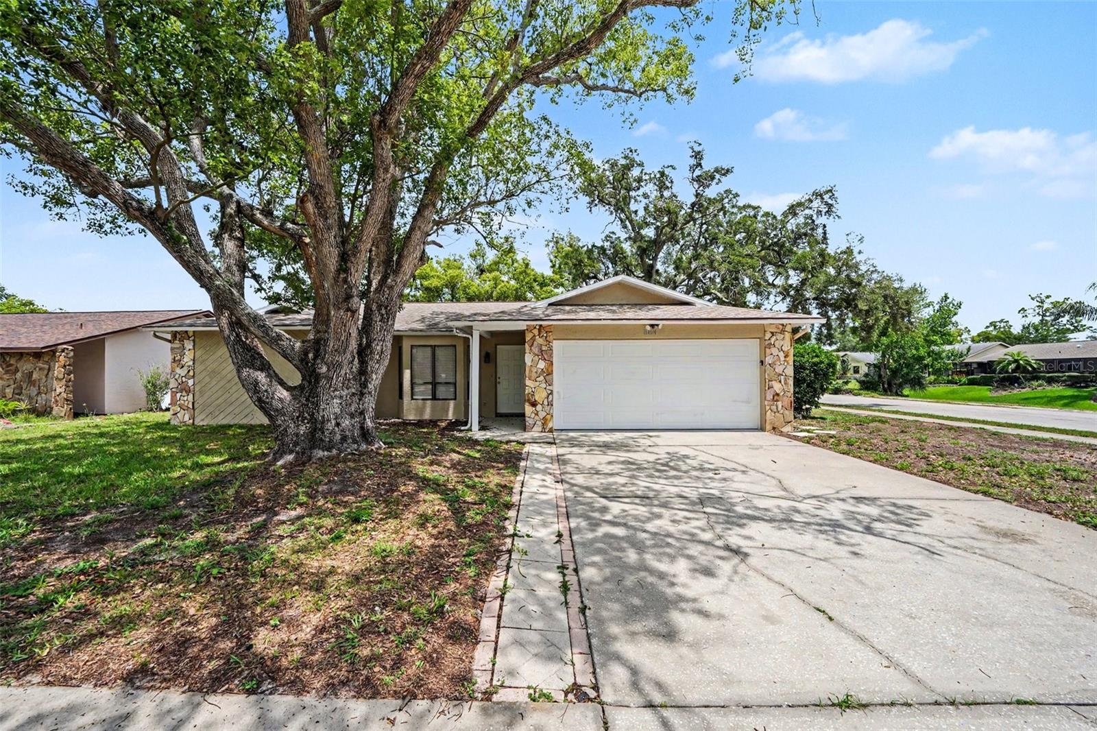 11424 Scallop Dr