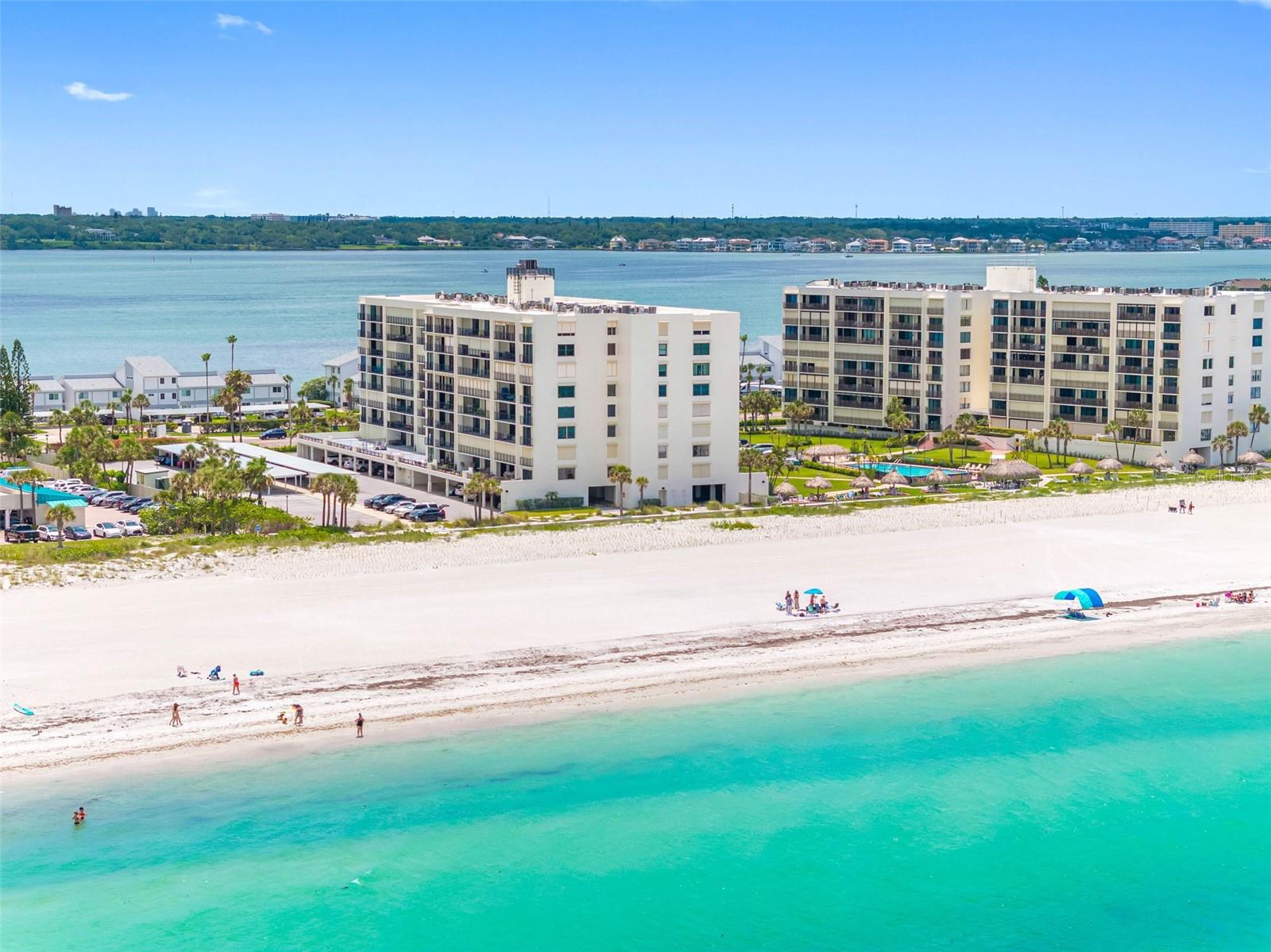 1400 Gulf Blvd #409
