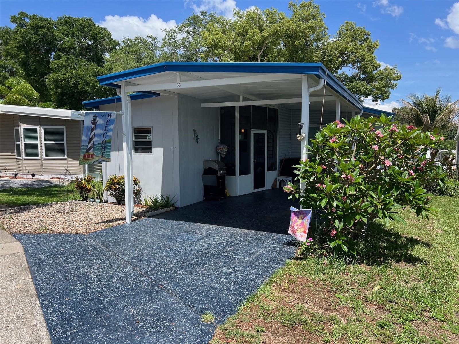 55 Palm Forest Dr photo 1