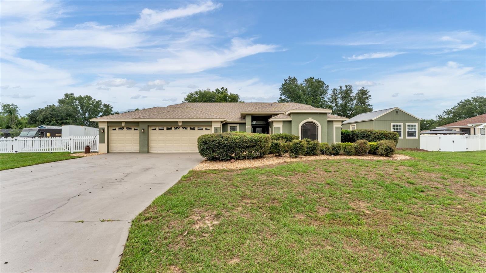 36225 Oak Knoll Loop photo 1