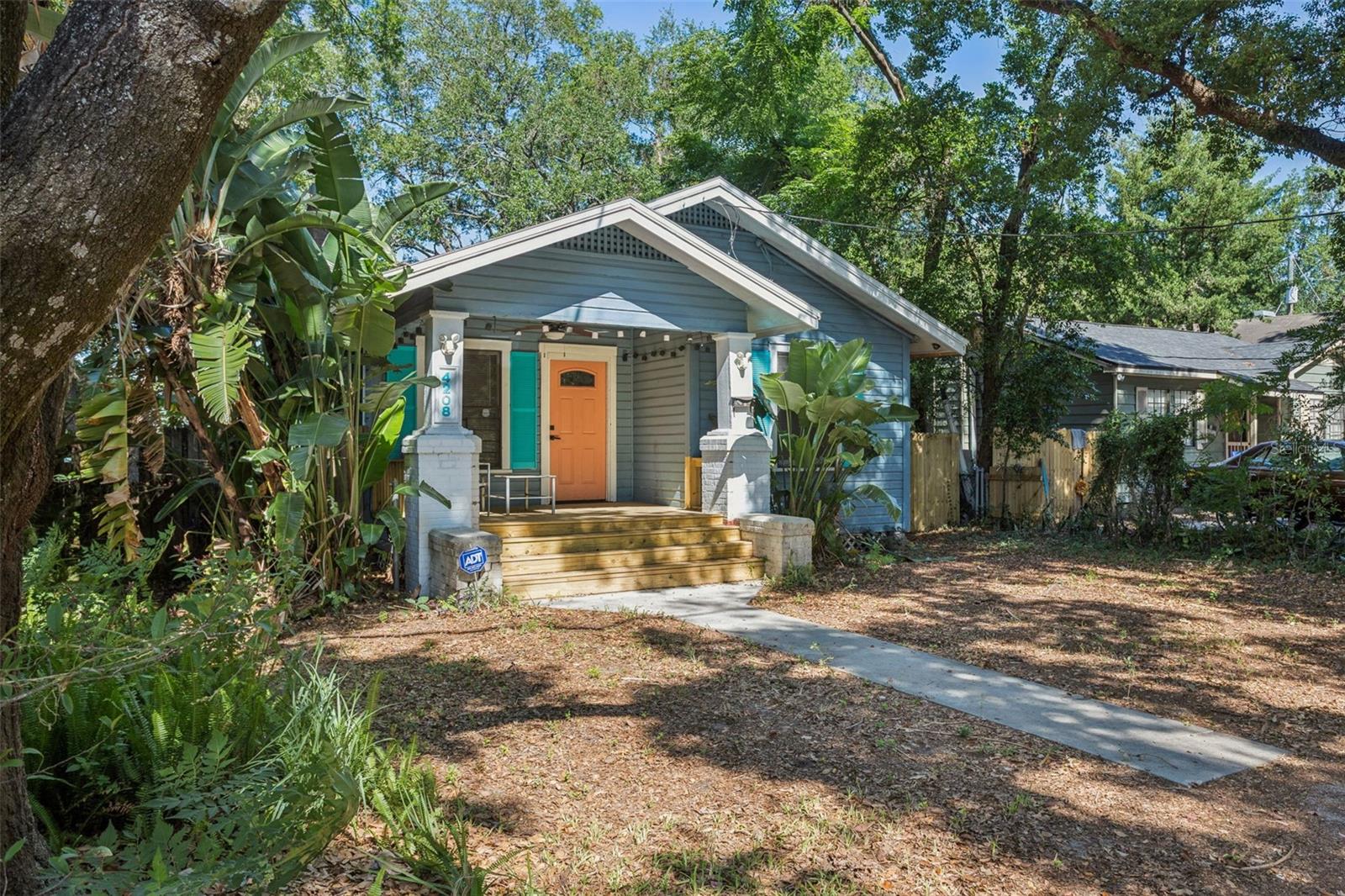 4208 N Marguerite