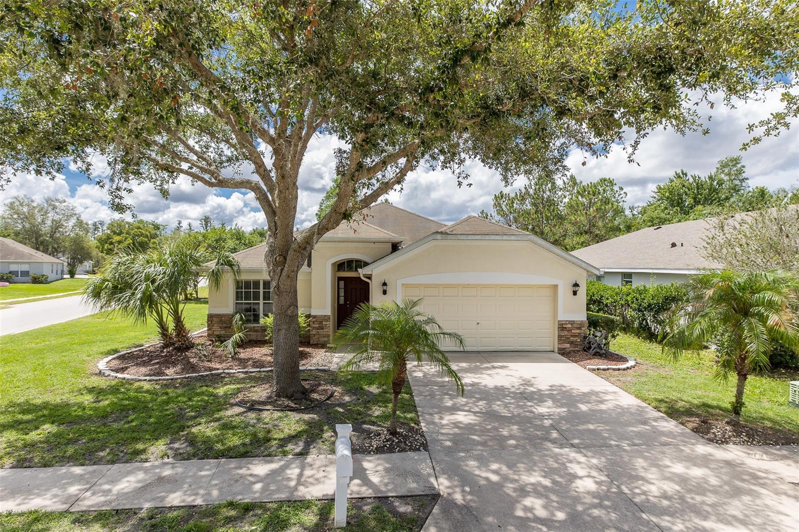13312 Old Florida Cir photo 1