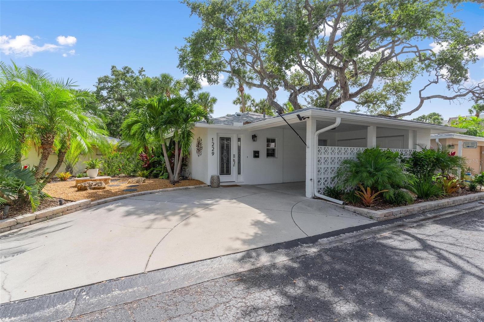 1229 Moonmist Cir #P6