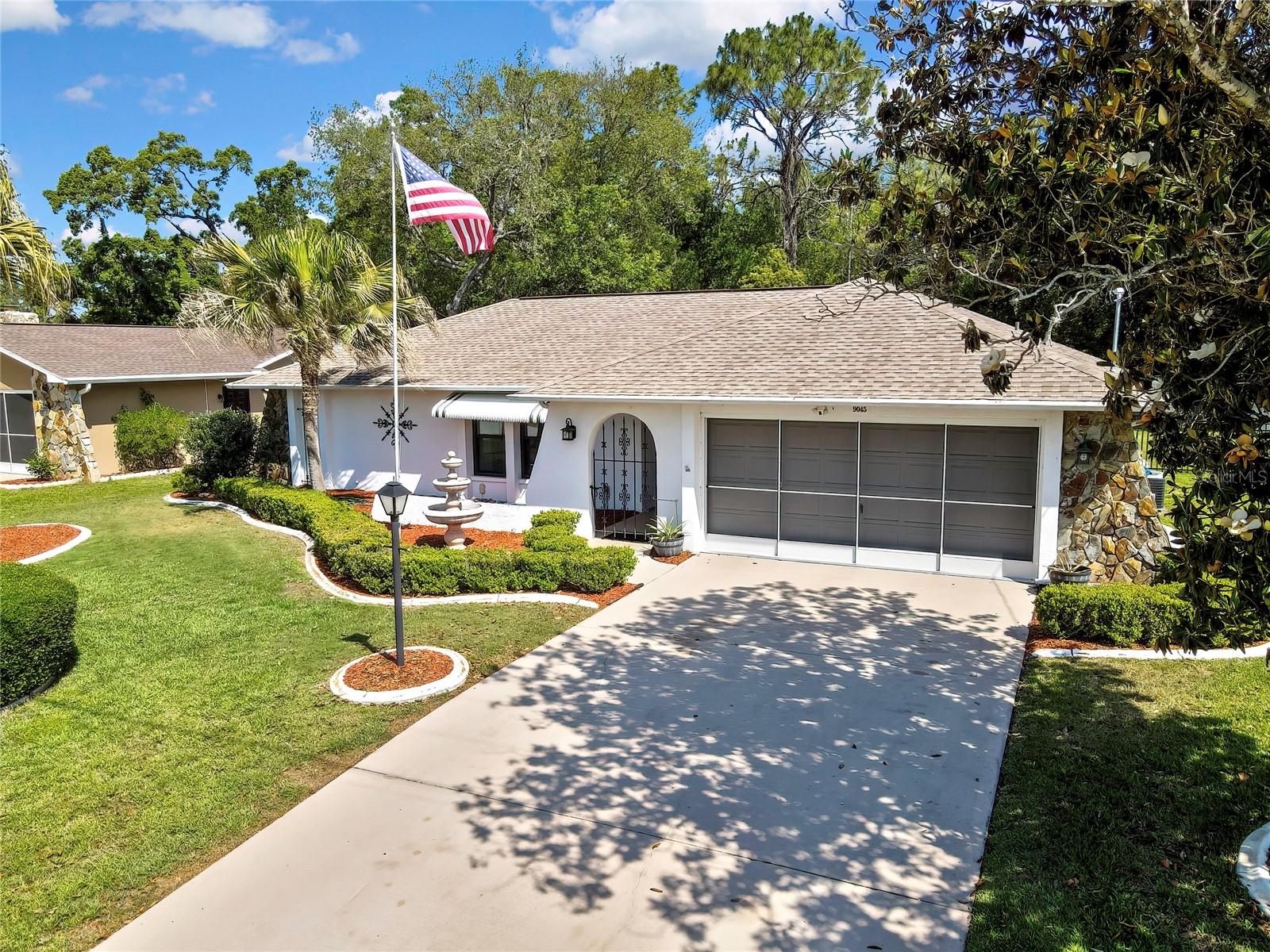 9045 Gaynor St photo 1