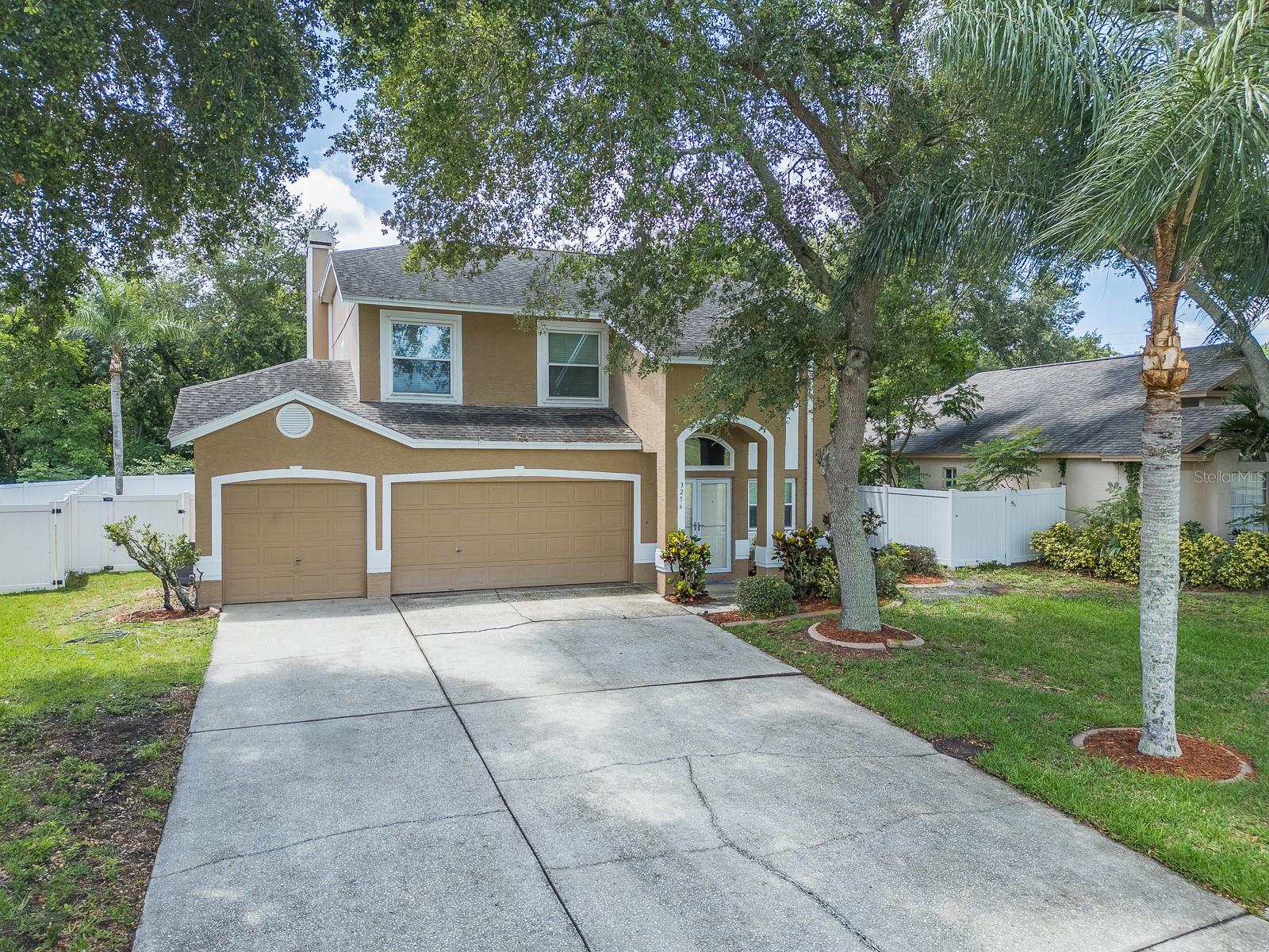 3256 Bentley Dr
