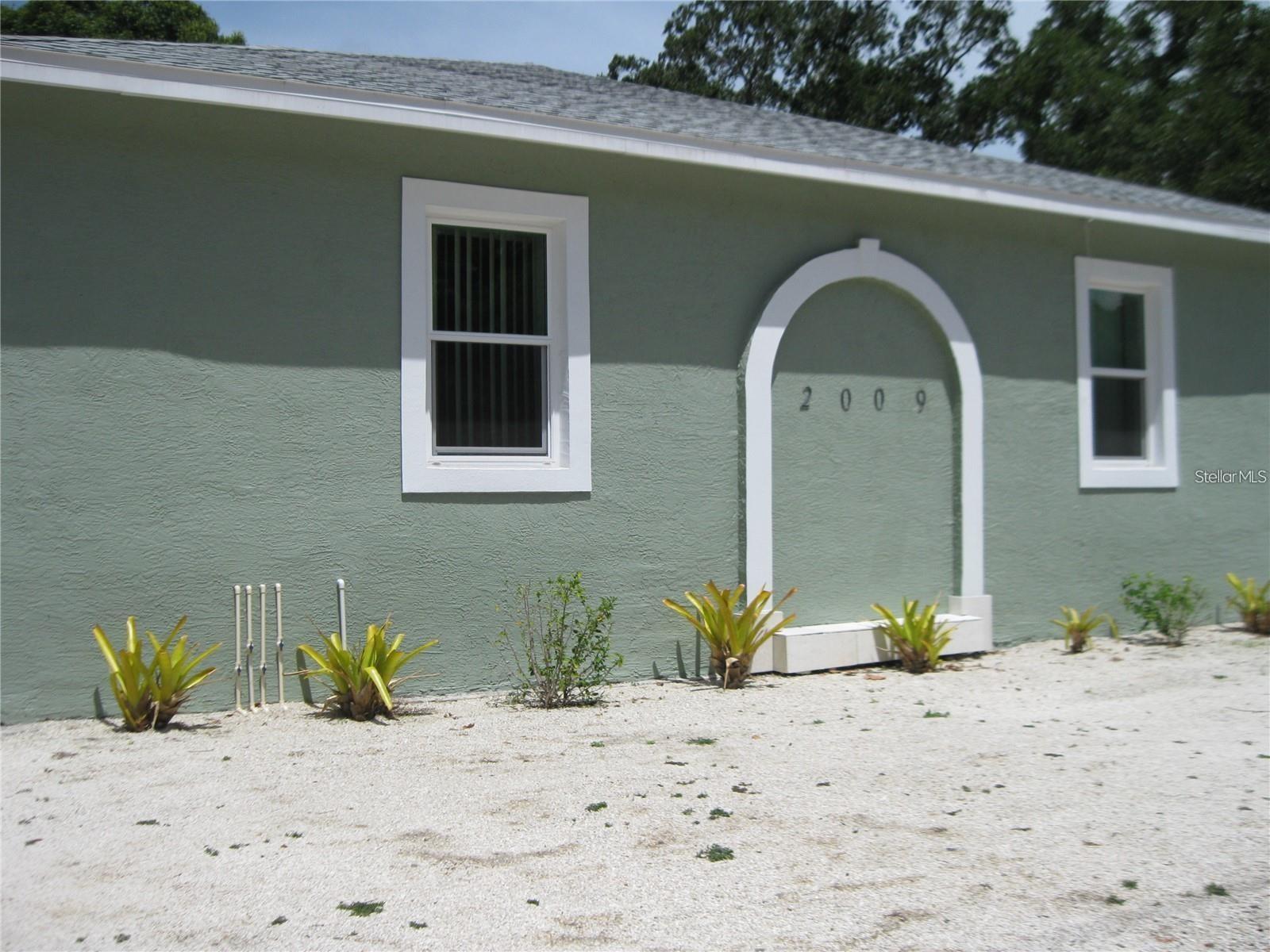 2009 Cocoanut Ave #2 photo 1