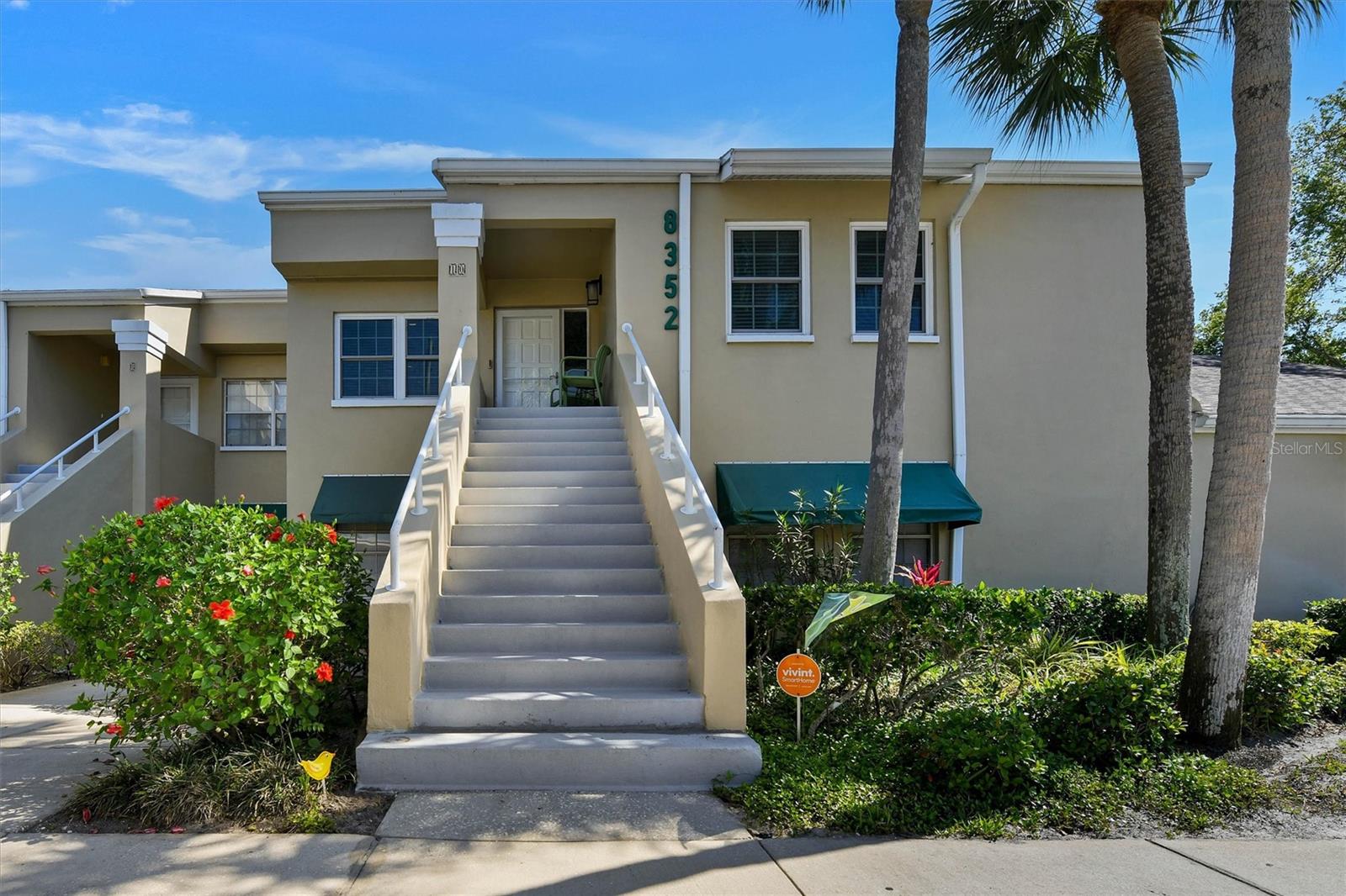 8352 Meadowbrook Dr #10 photo 1