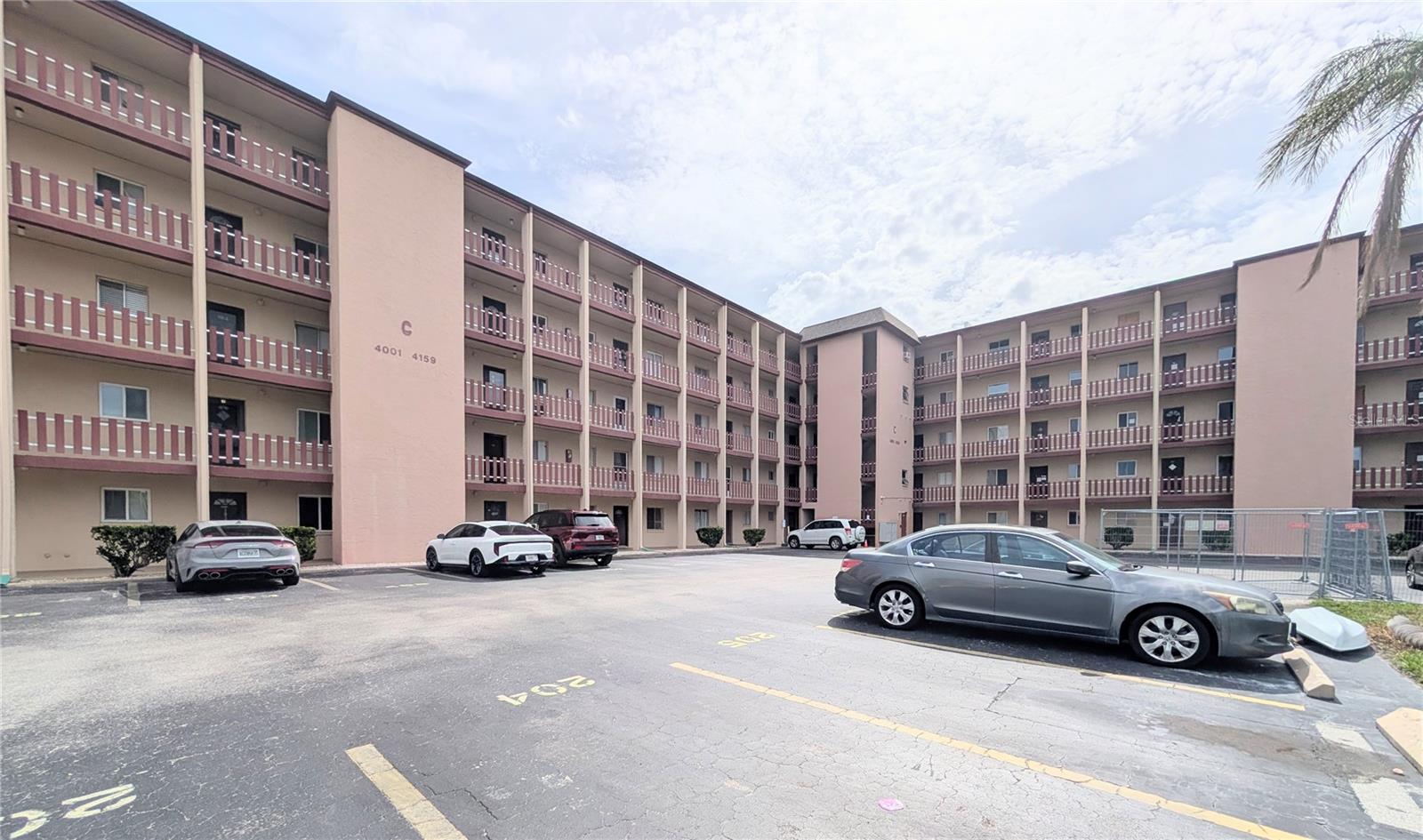 4129 Lake Bayshore Dr #C-501