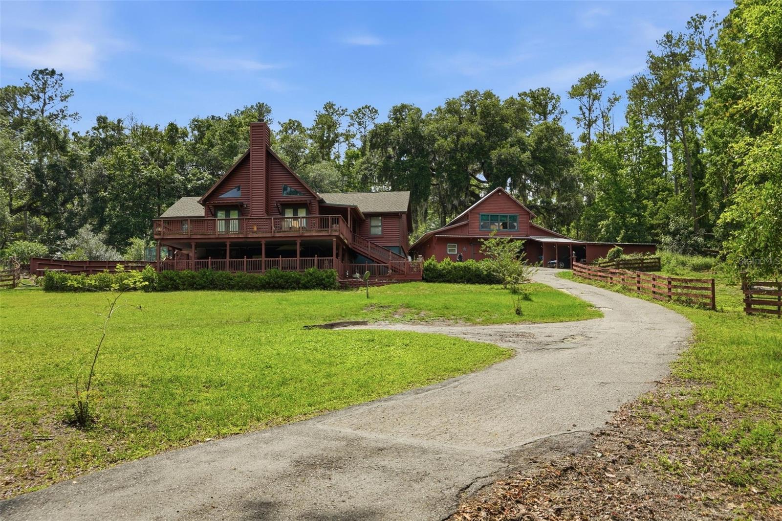 24050 Winding Creek Dr photo 1