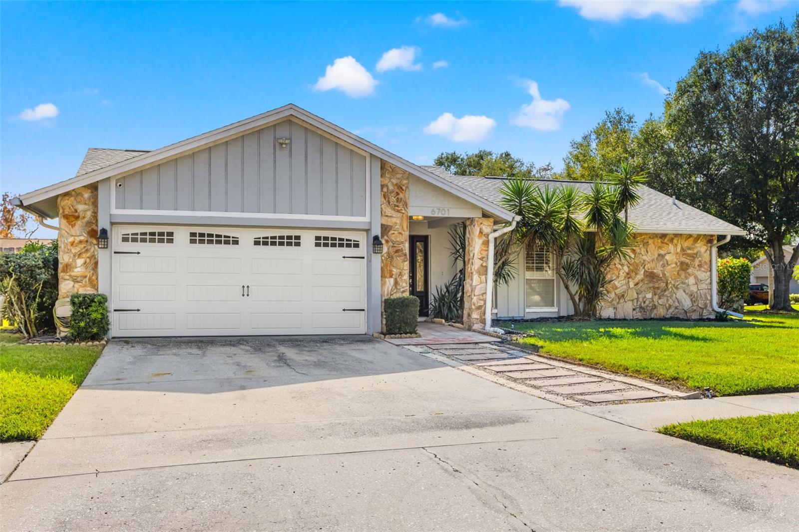 6701 Leeward Isle Way photo 1