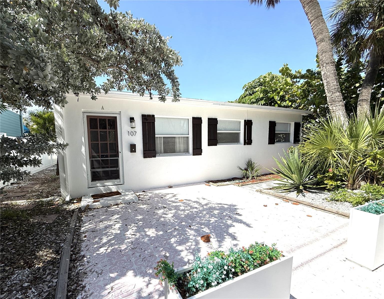 107 4th Ave