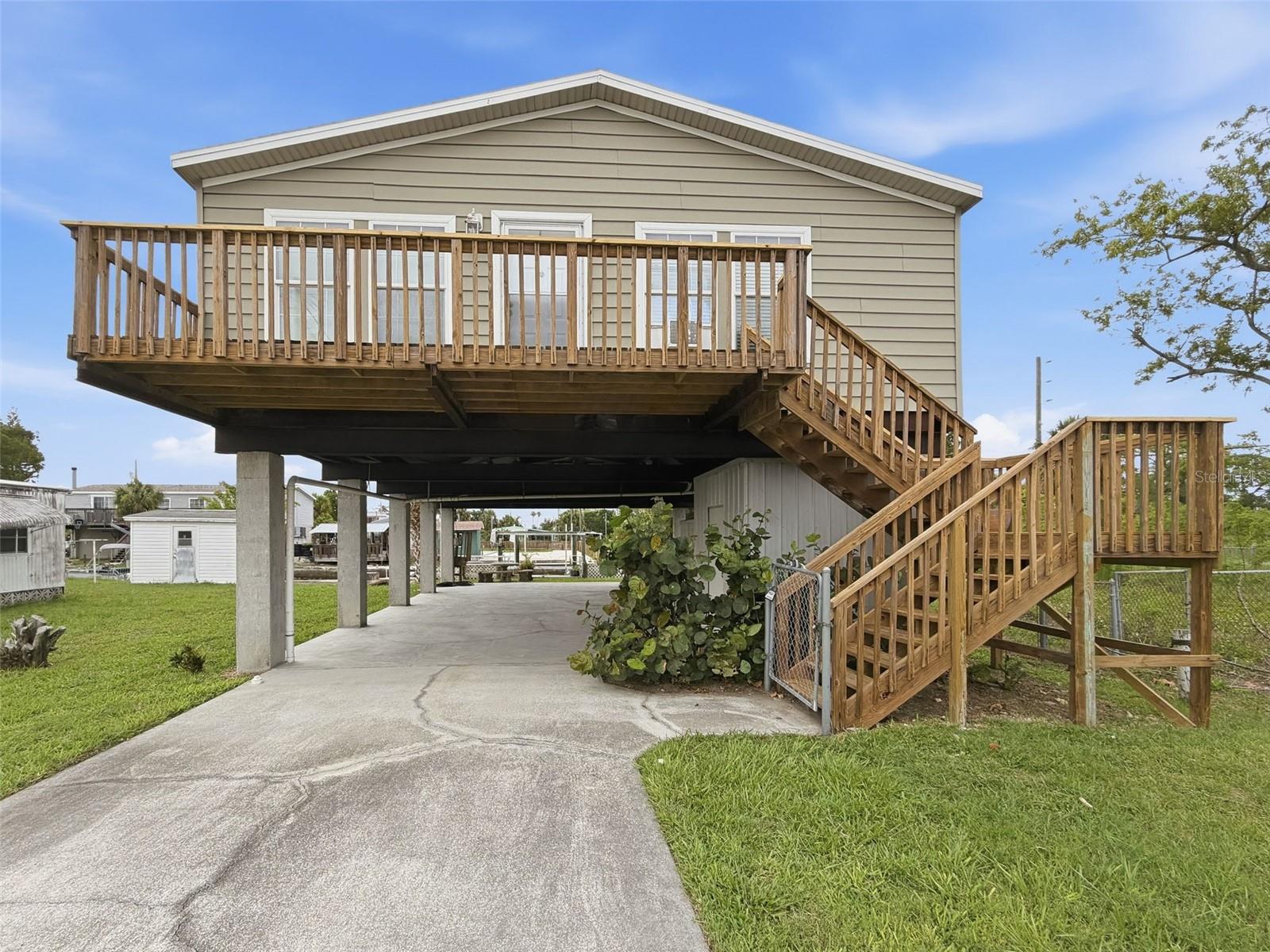 6839 Curlew Ln photo 1