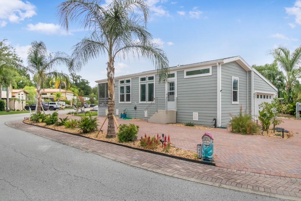 6820 Amanda Vista Cir