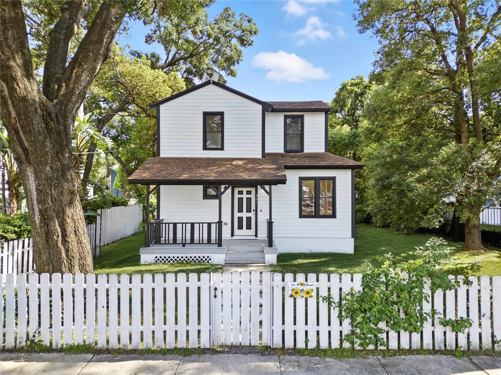 501 E Sparkman Ave