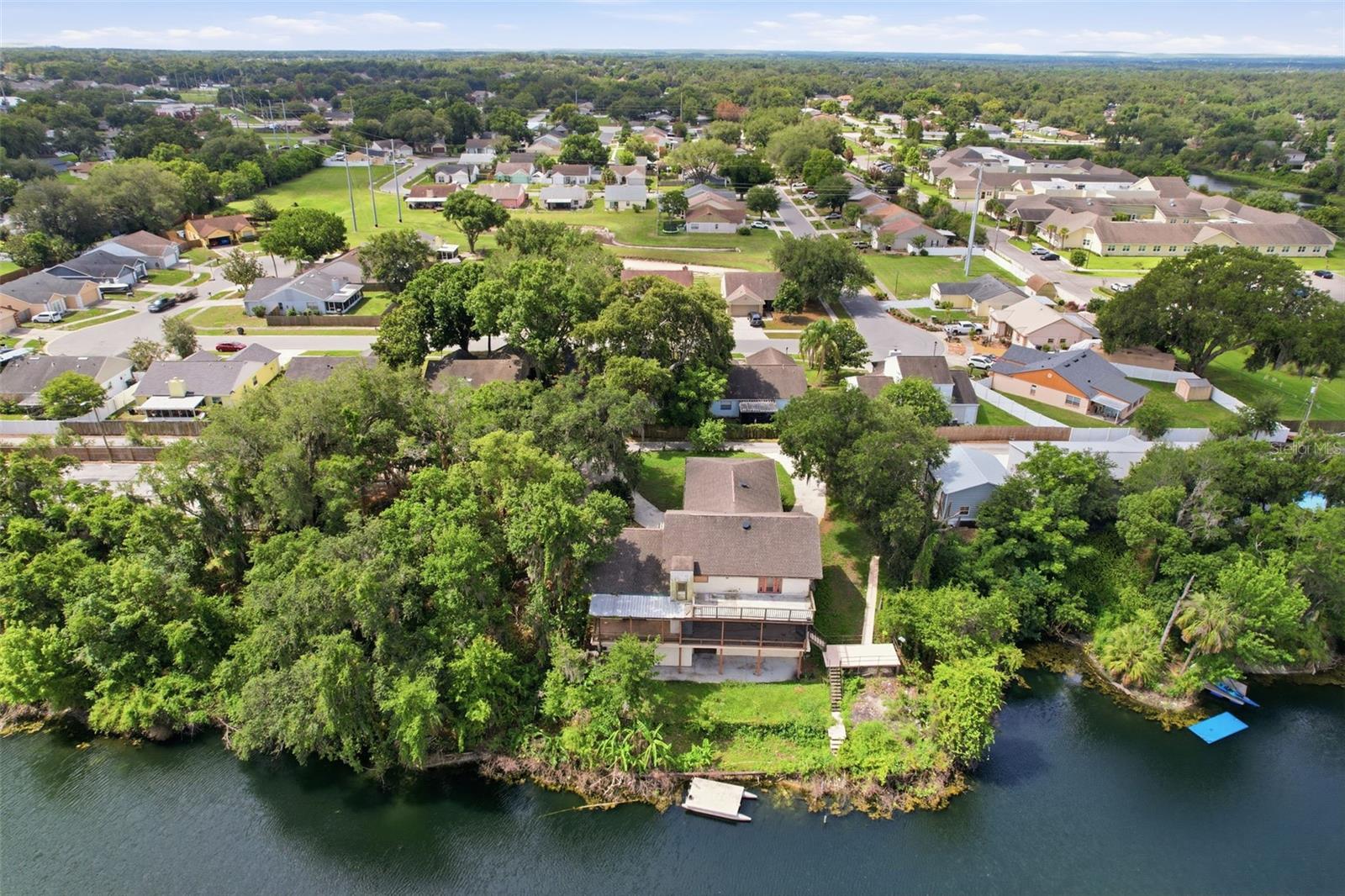 960 Lake Cove Trl photo 1