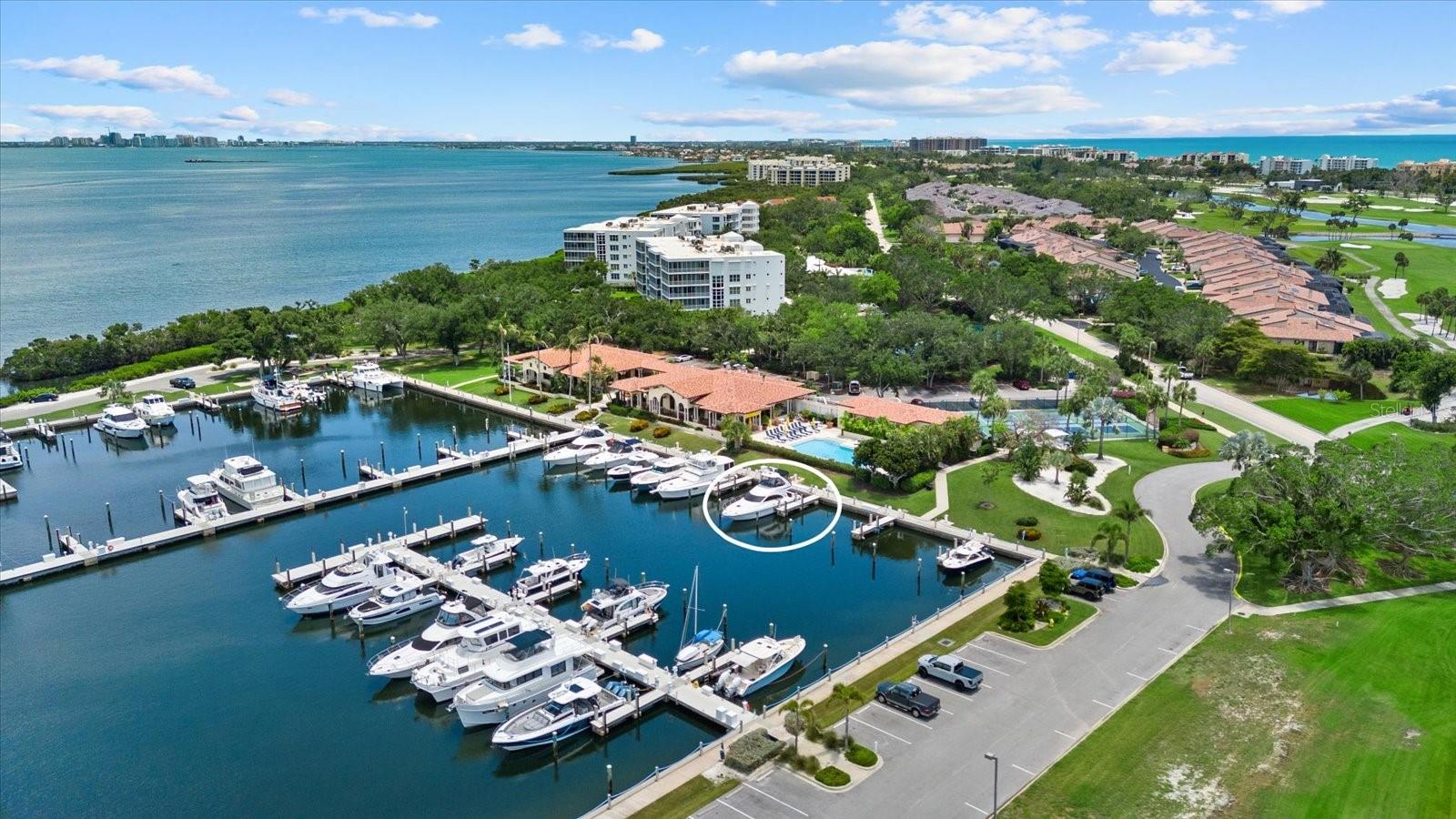 2600 Harbourside Dr #H06