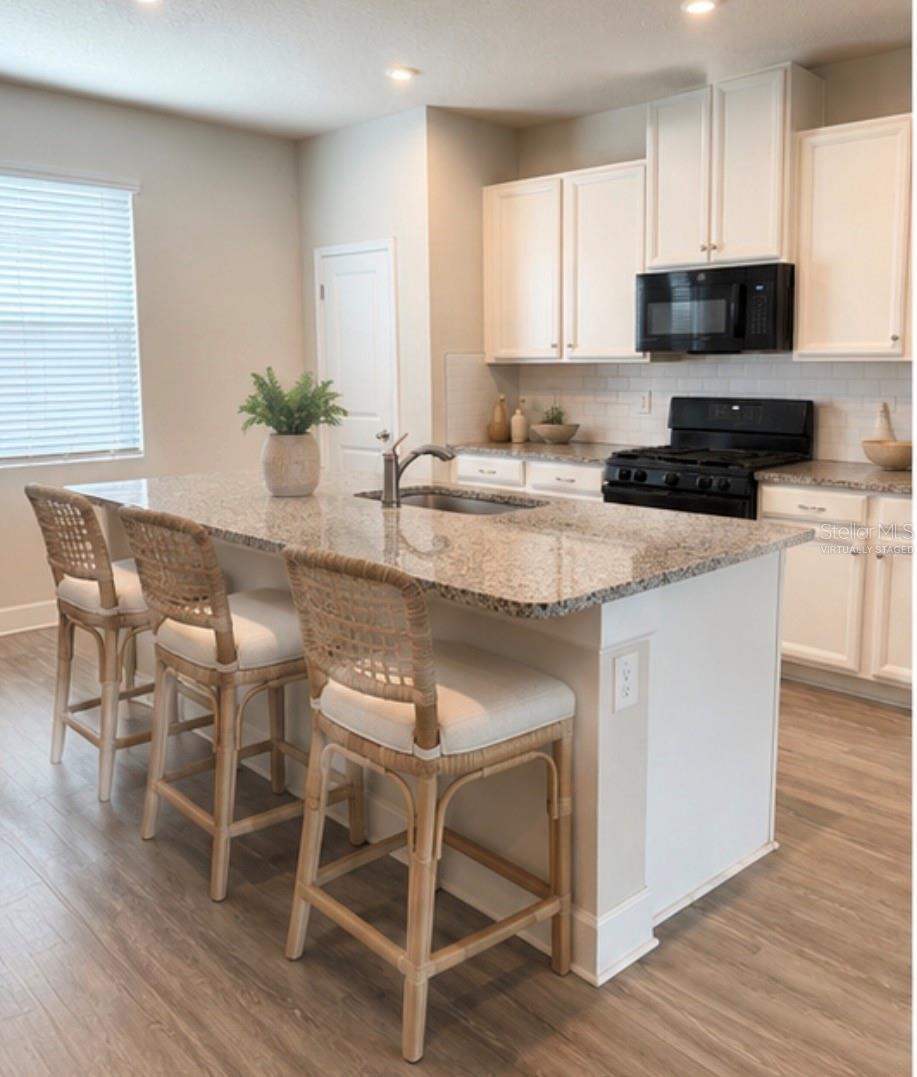 15084 Caravan Ave photo 1
