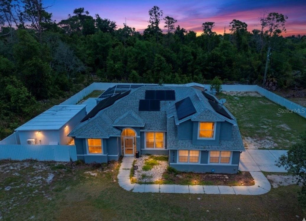 8424 Balm St photo 1