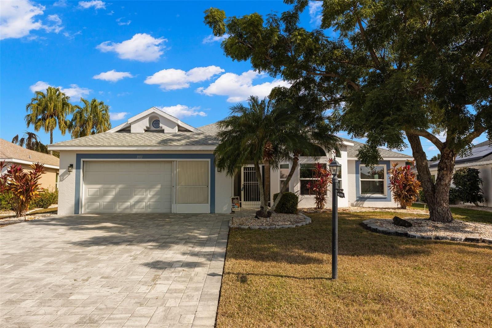 1911 E Del Webb Blvd photo 1