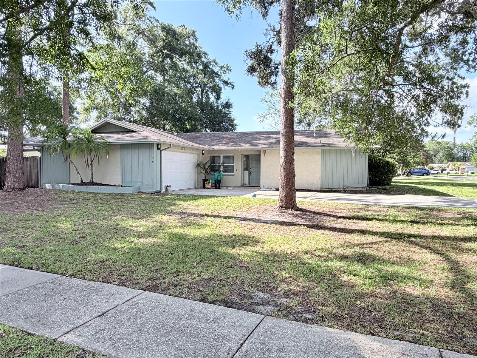 3601 Fairway Forest Cir
