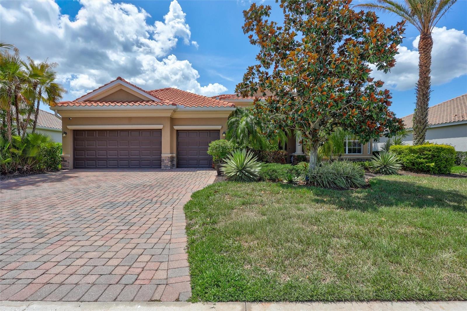 7511 Heritage Grand Pl