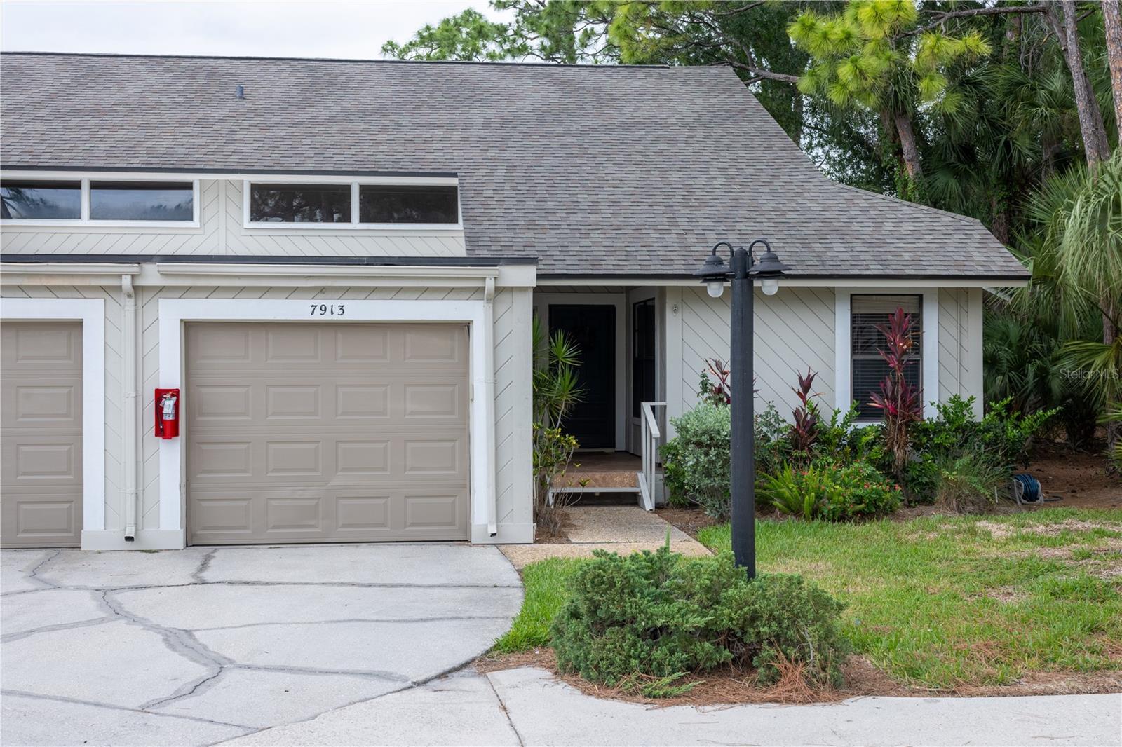 7913 Pineglen CT #34 photo 1