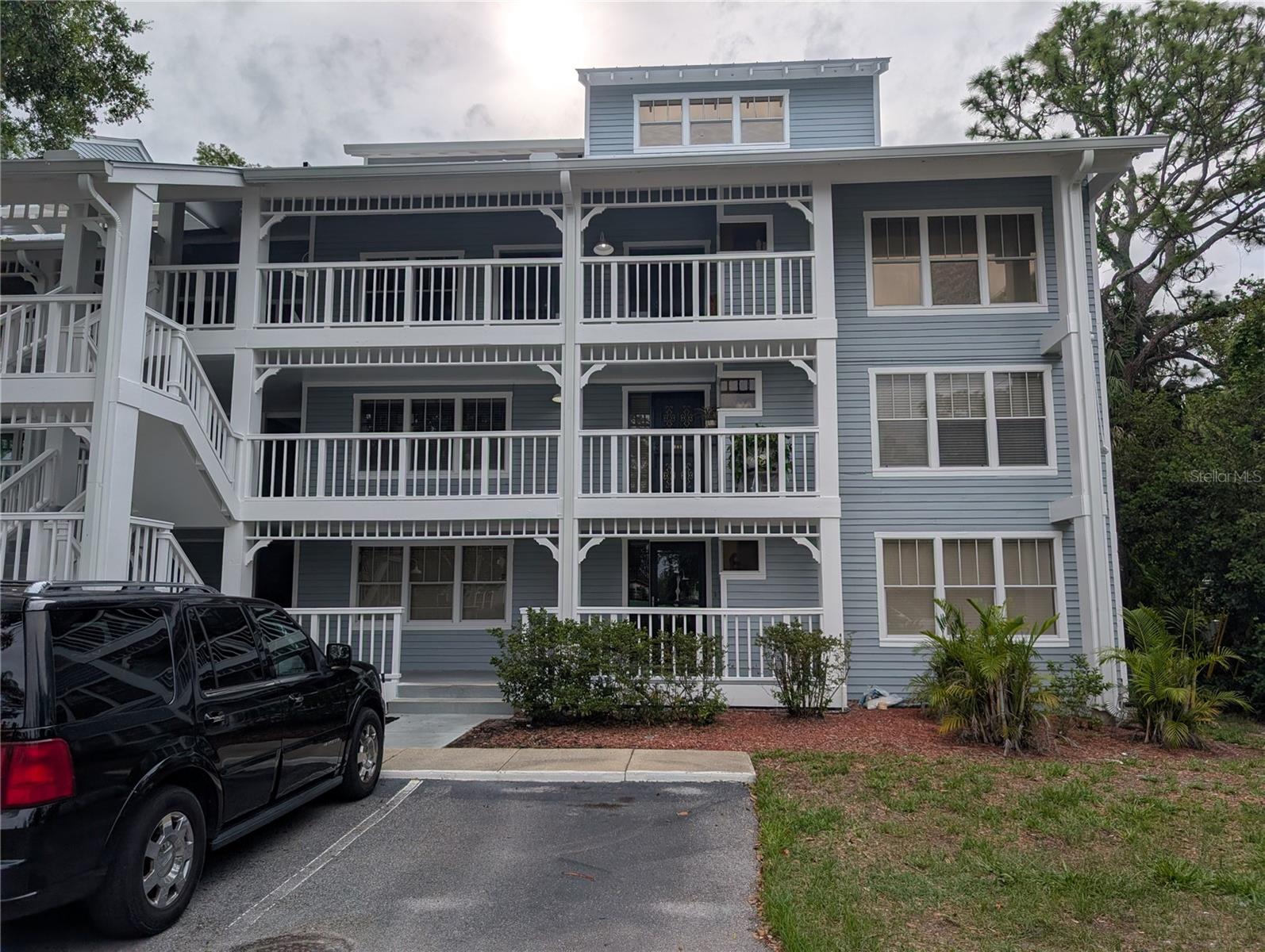 2577 Dolly Bay Dr #302