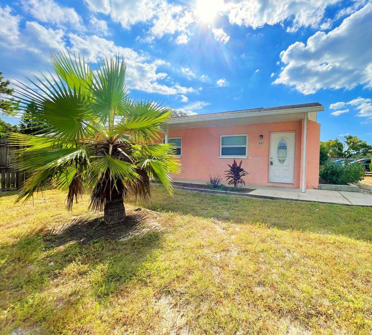 1551 Swordbill Dr photo 1